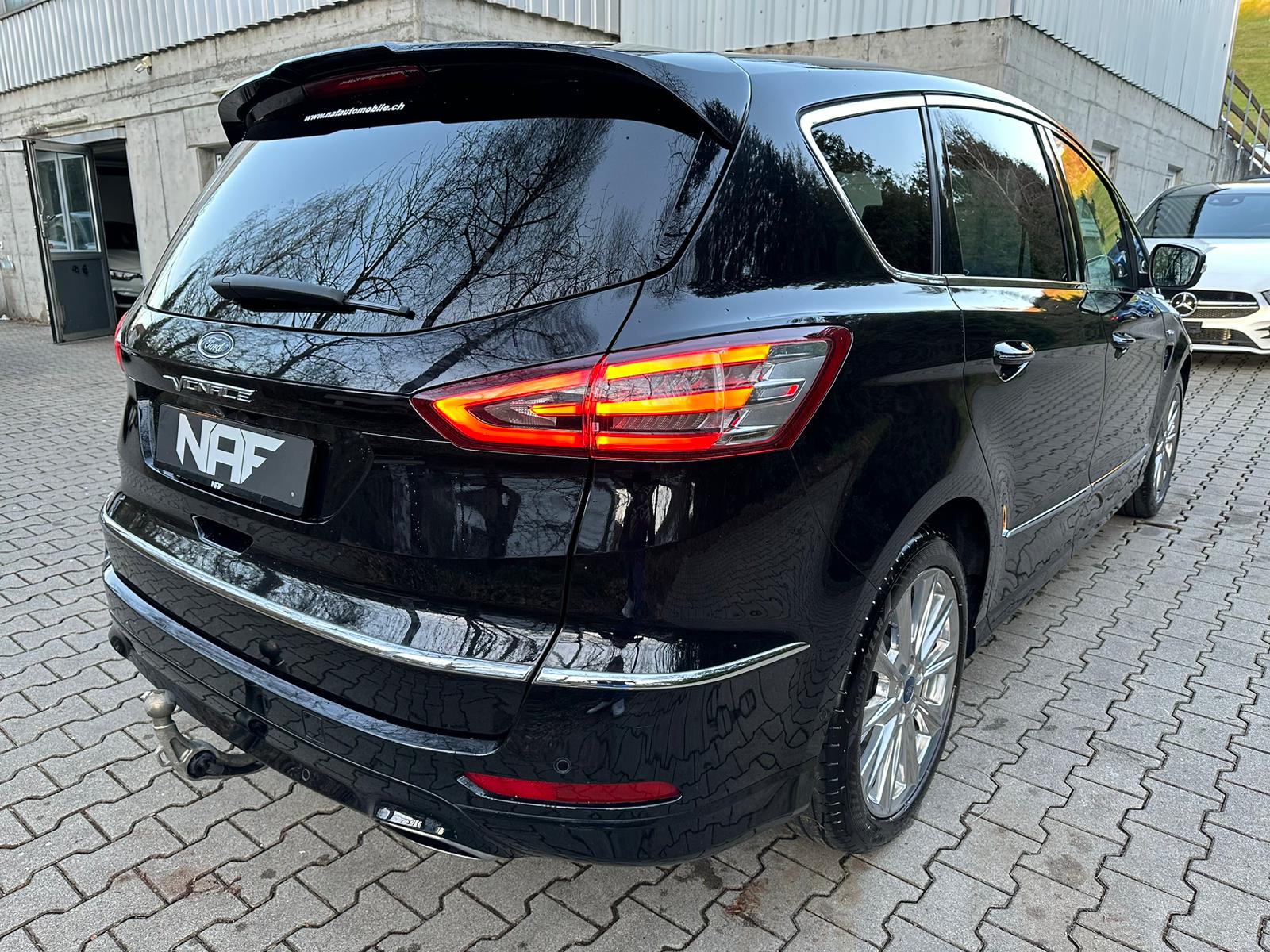 FORD S-Max 2.0 TDCi Vignale AWD Automatic-image-5