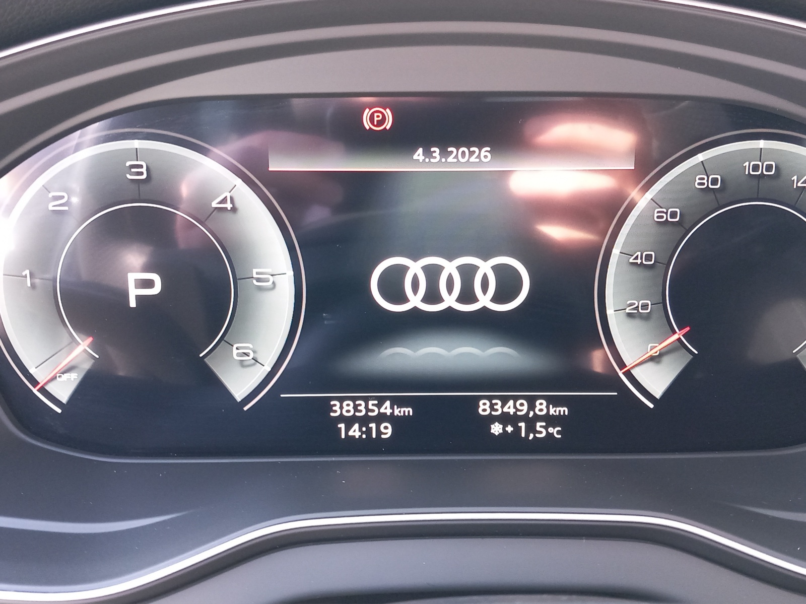AUDI Q5 2.0 40 TDI S Line quattro S-Tronic-image-11