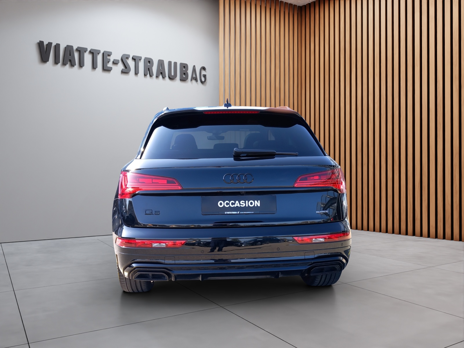 AUDI Q5 2.0 40 TDI S Line quattro S-Tronic-showroom-element-3