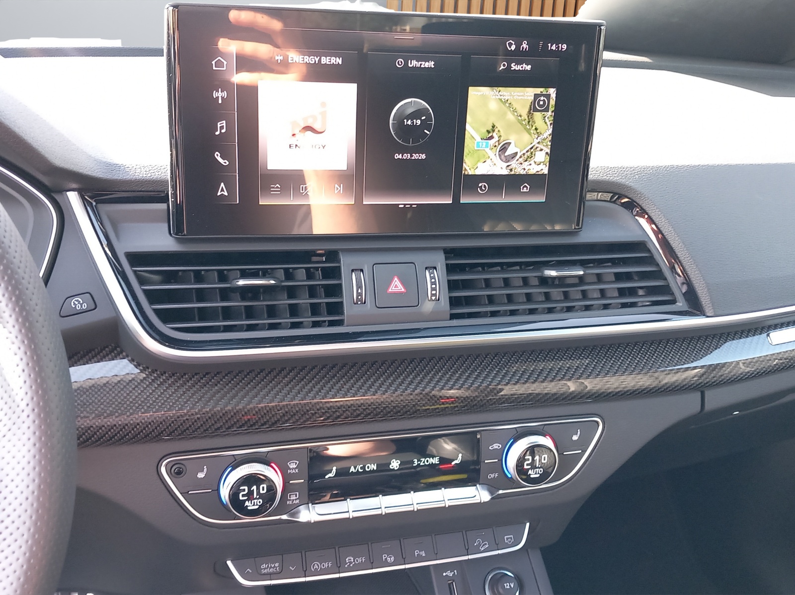 AUDI Q5 2.0 40 TDI S Line quattro S-Tronic-image-14