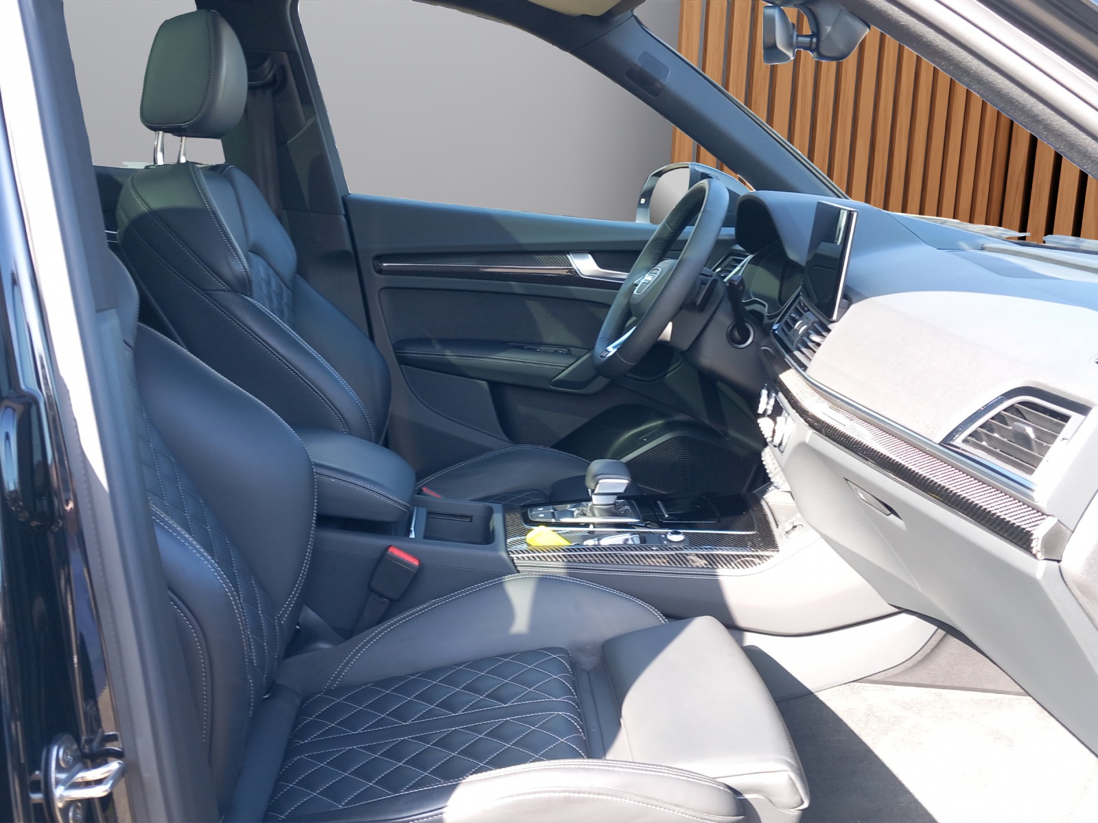 AUDI Q5 2.0 40 TDI S Line quattro S-Tronic-image-17