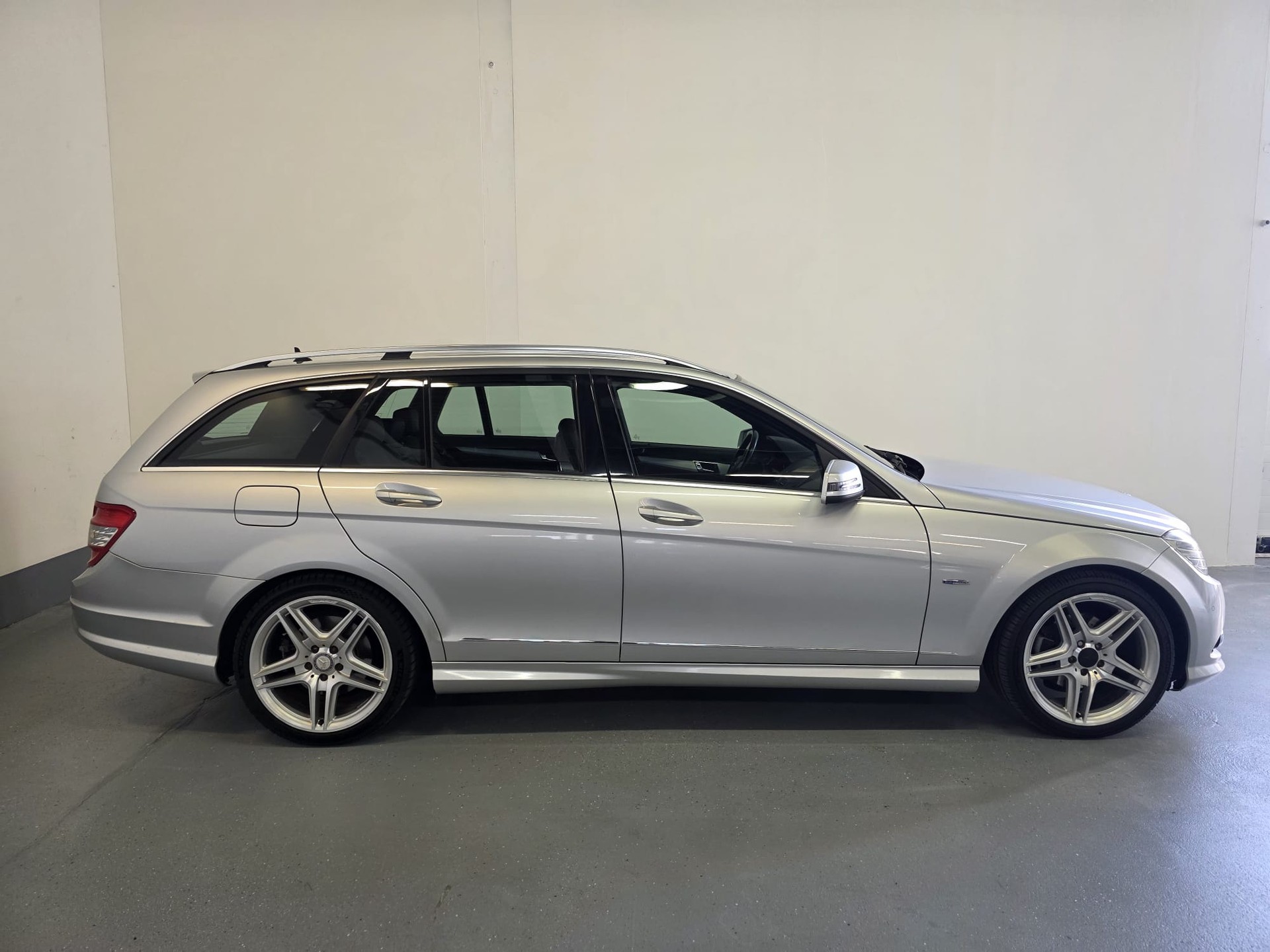MERCEDES-BENZ C 250 CDI BlueEfficiency Avantgarde-image-5