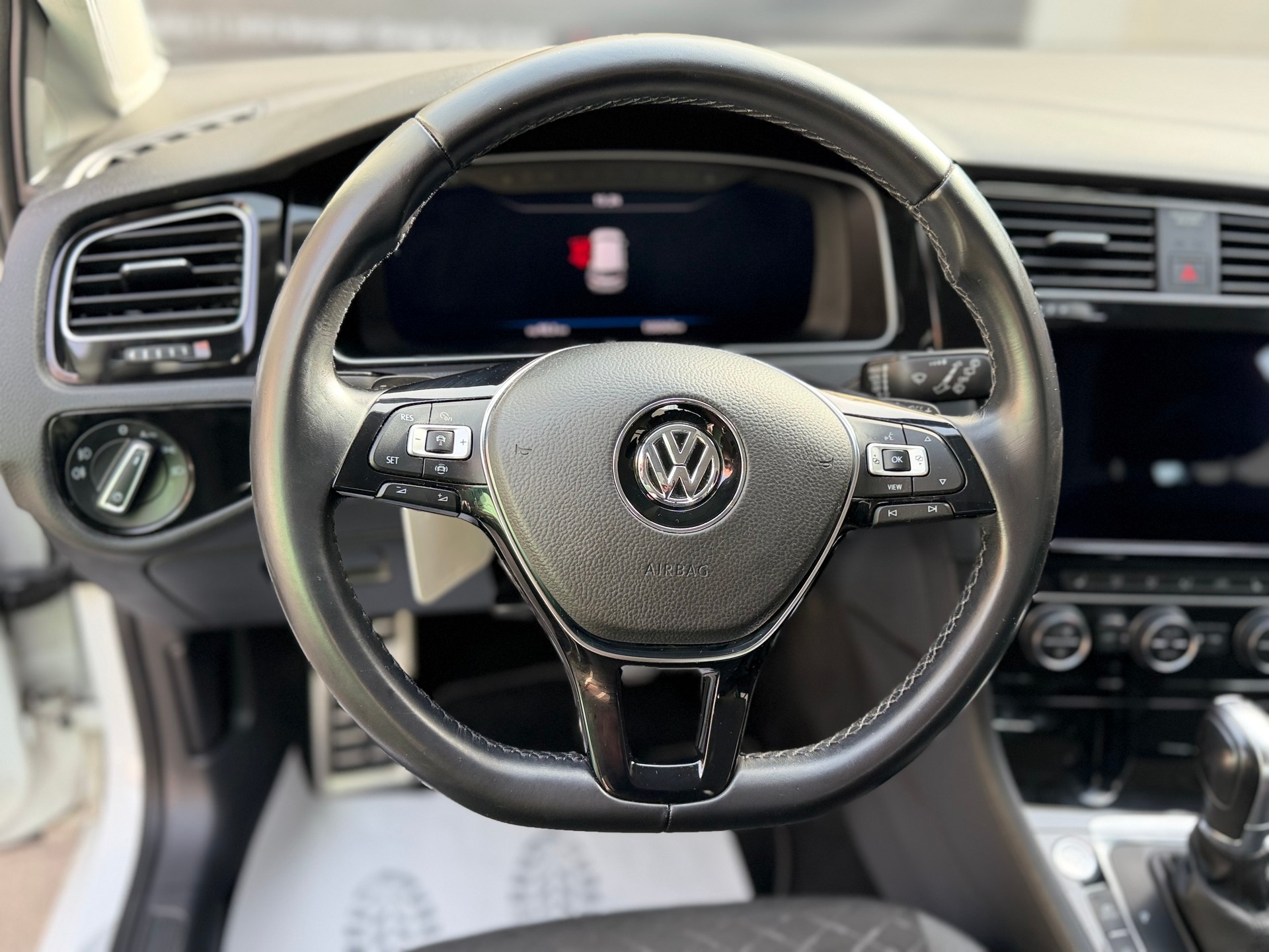 VW Golf 1.5 TSI EVO Comfortline DSG-image-18
