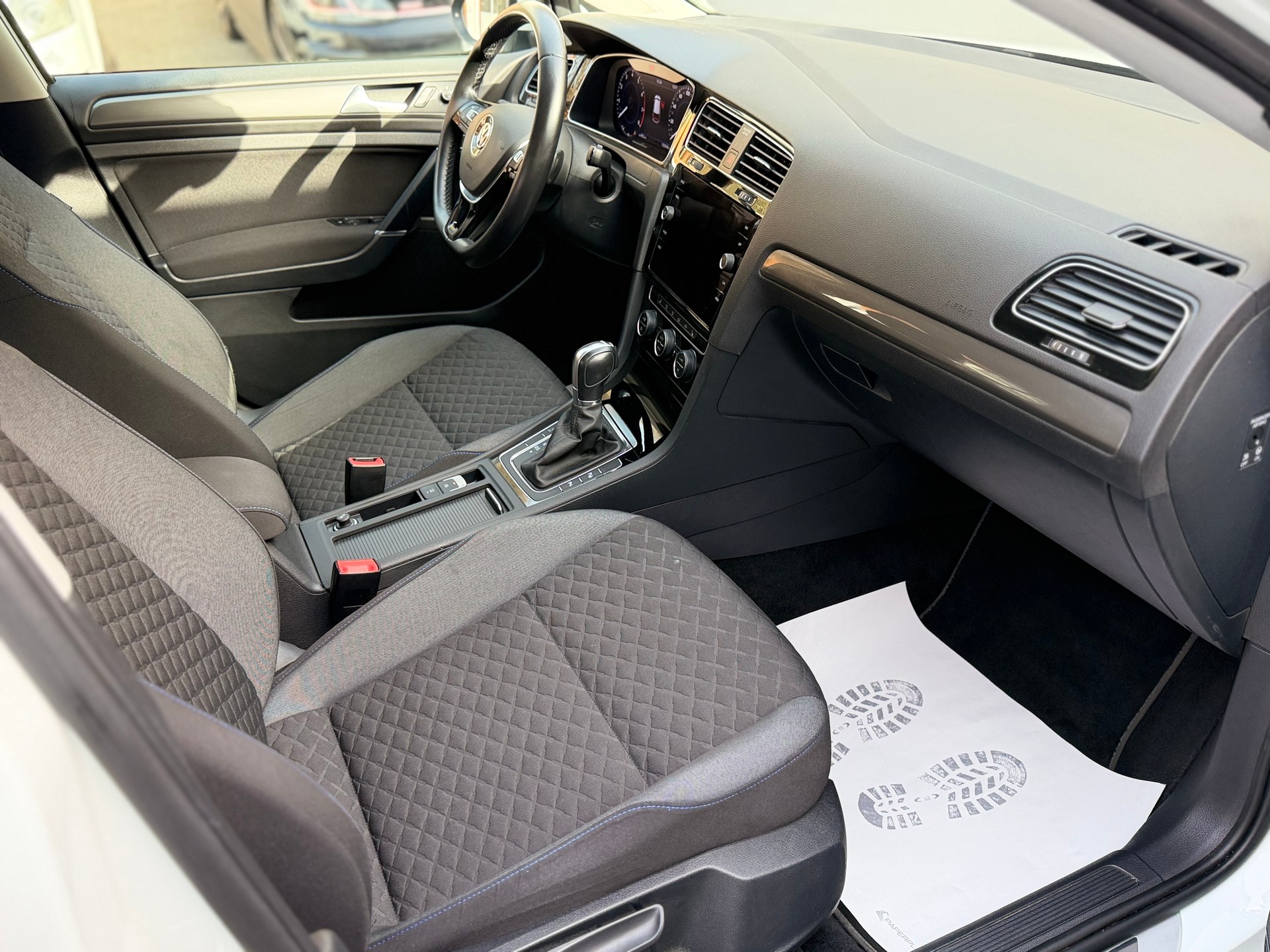 VW Golf 1.5 TSI EVO Comfortline DSG-image-15