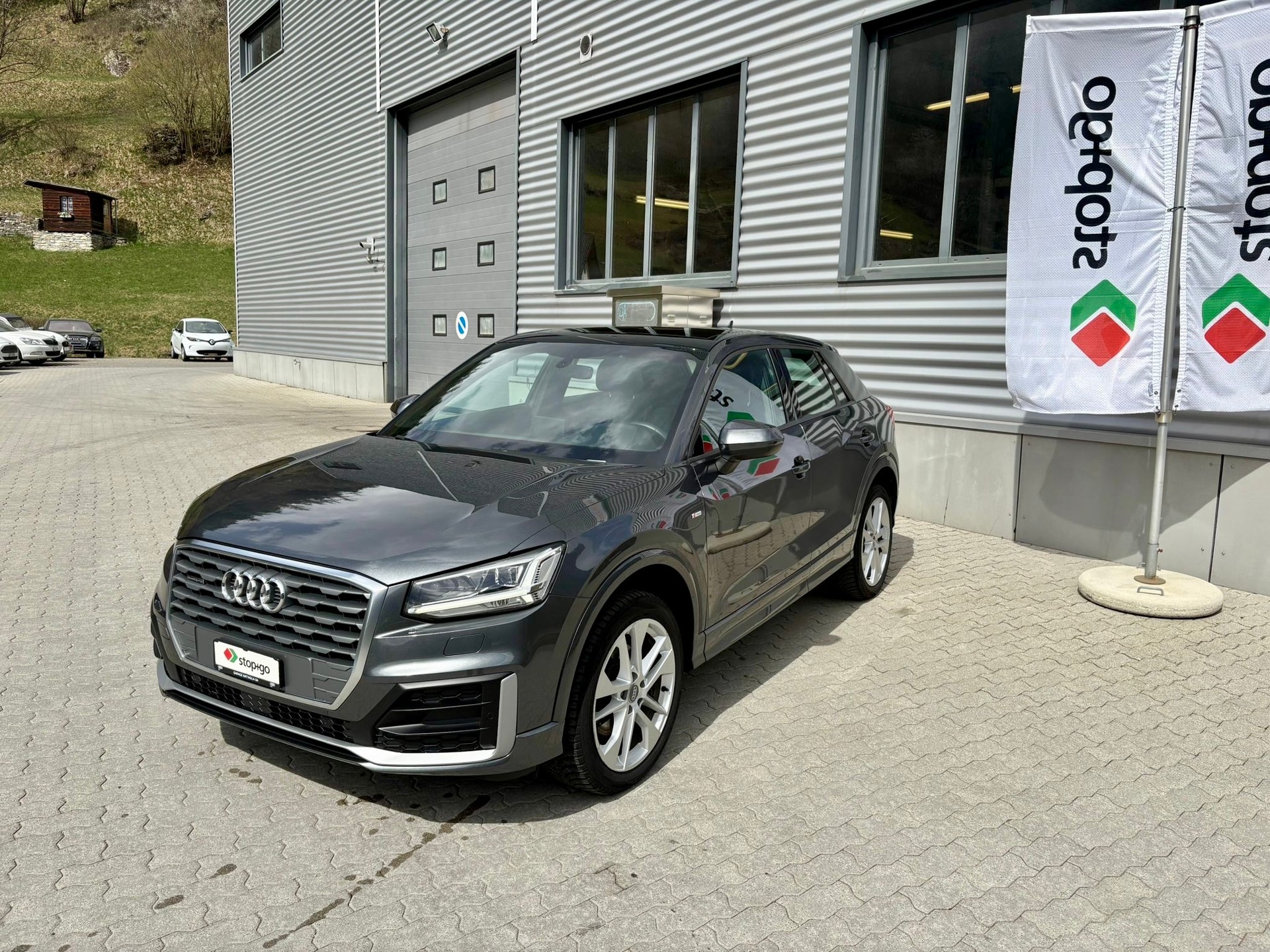 AUDI Q2 2.0 TFSI sport quattro S-tronic-image-1