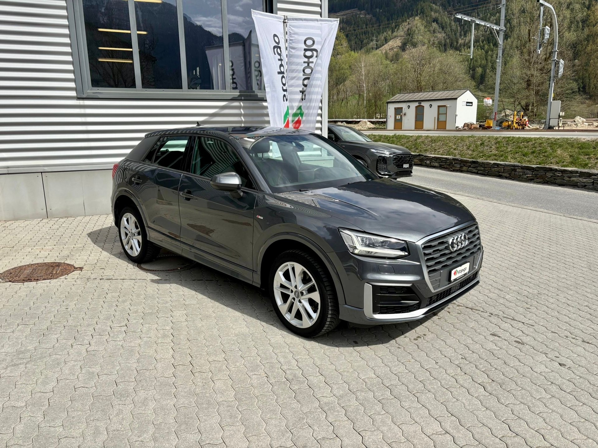 AUDI Q2 2.0 TFSI sport quattro S-tronic-image-0