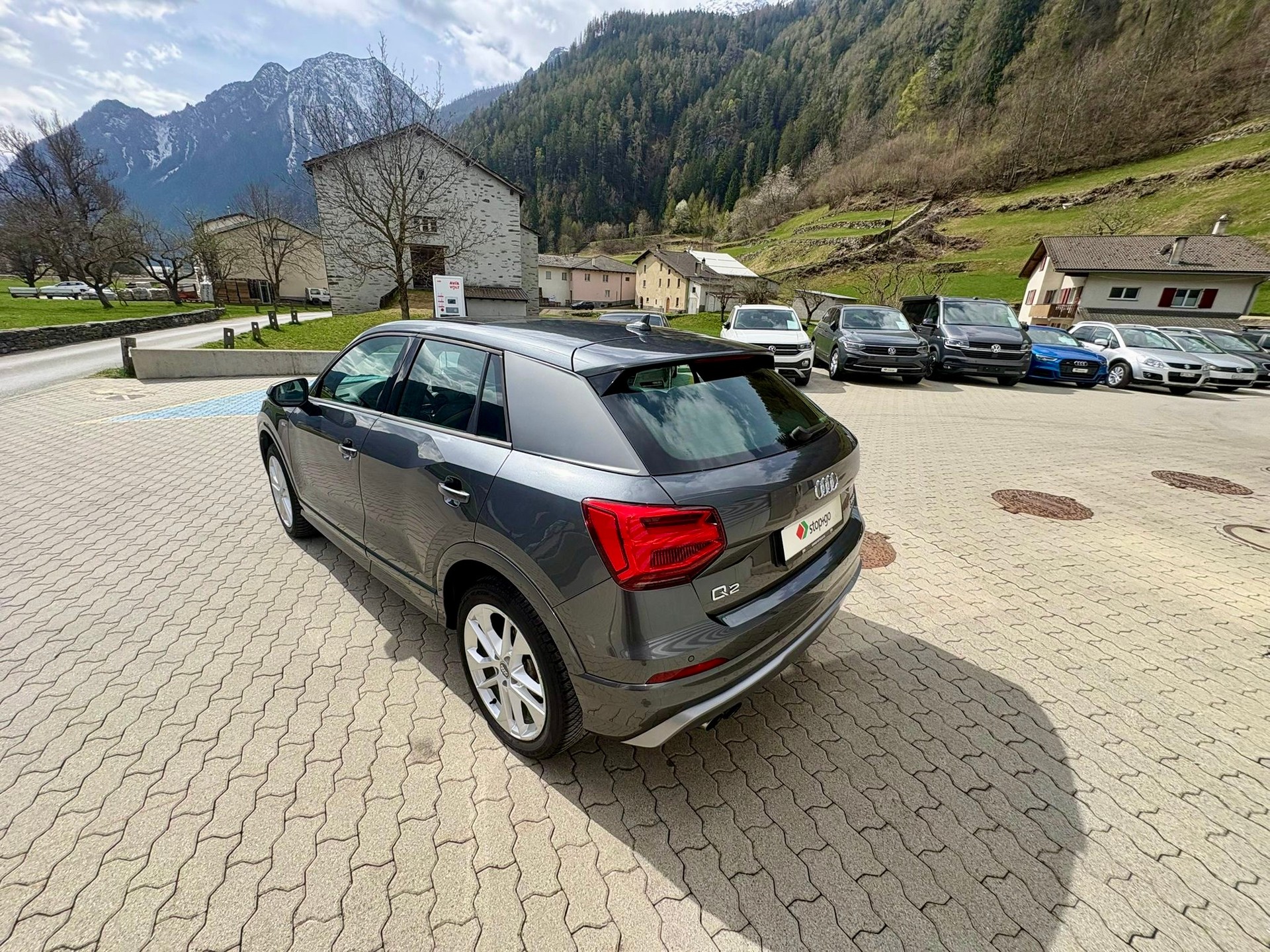 AUDI Q2 2.0 TFSI sport quattro S-tronic-image-4
