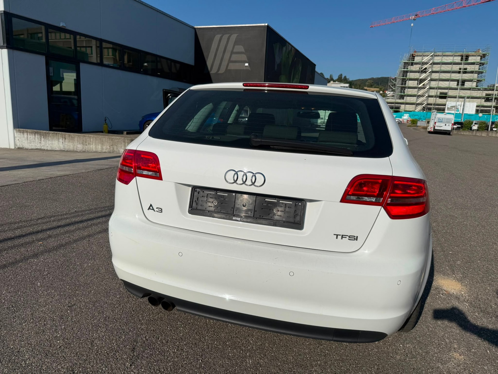 AUDI A3 Sportback 1.4 TFSI Ambition-image-2