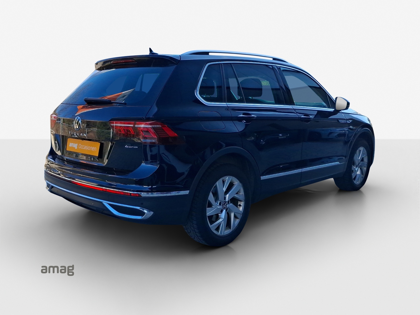 VW Tiguan 2.0 TDI SCR Elegance 4Motion DSG-image-4
