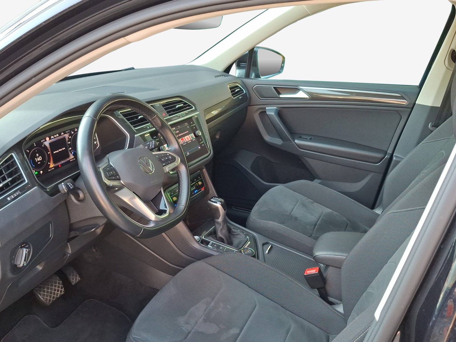 VW Tiguan 2.0 TDI SCR Elegance 4Motion DSG-image-7