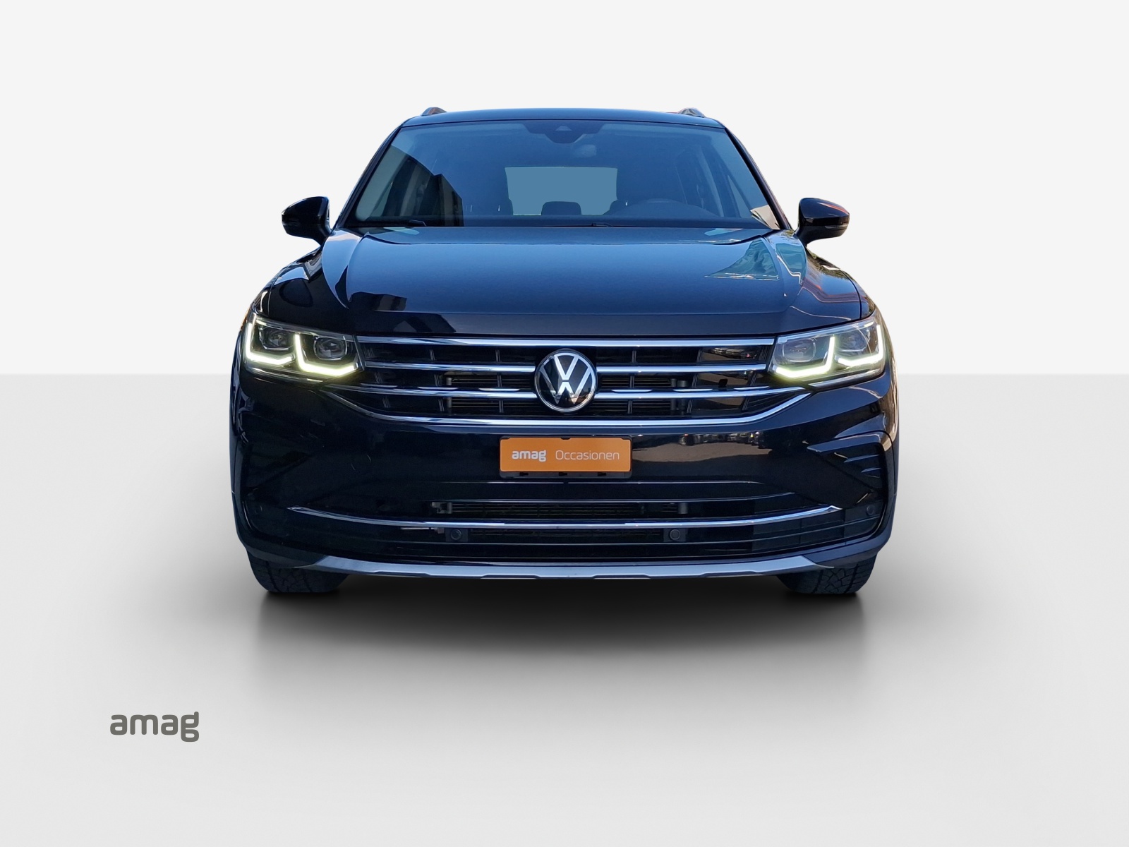 VW Tiguan 2.0 TDI SCR Elegance 4Motion DSG-image-6