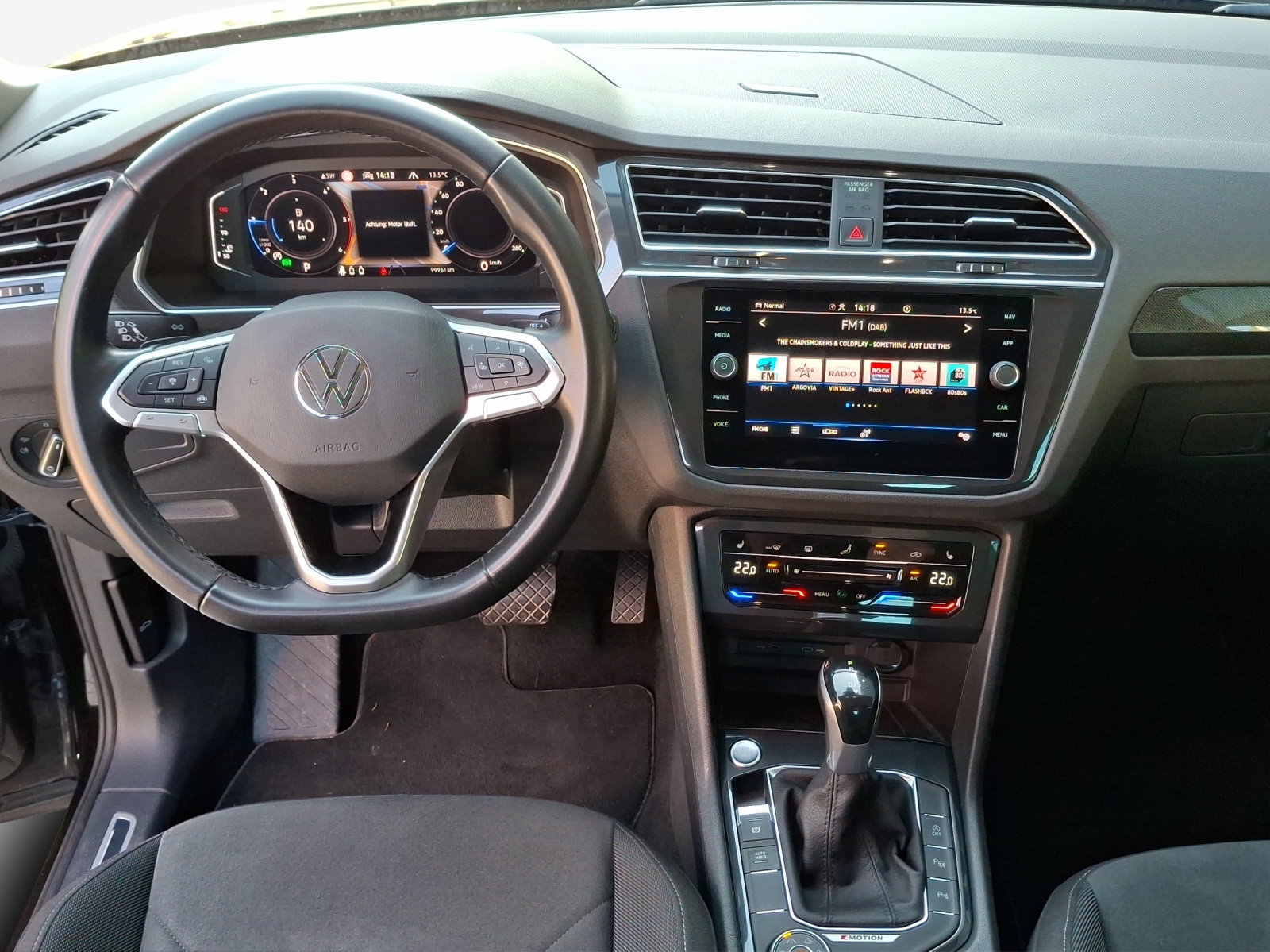 VW Tiguan 2.0 TDI SCR Elegance 4Motion DSG-image-8