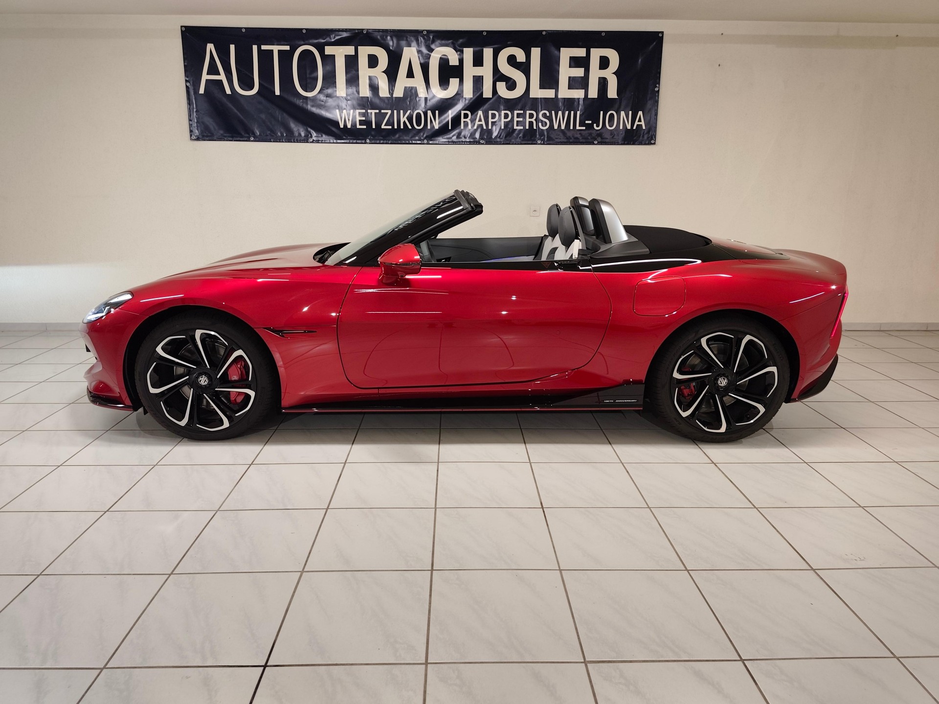 MG Cyberster 77kWh 4WD-image-1
