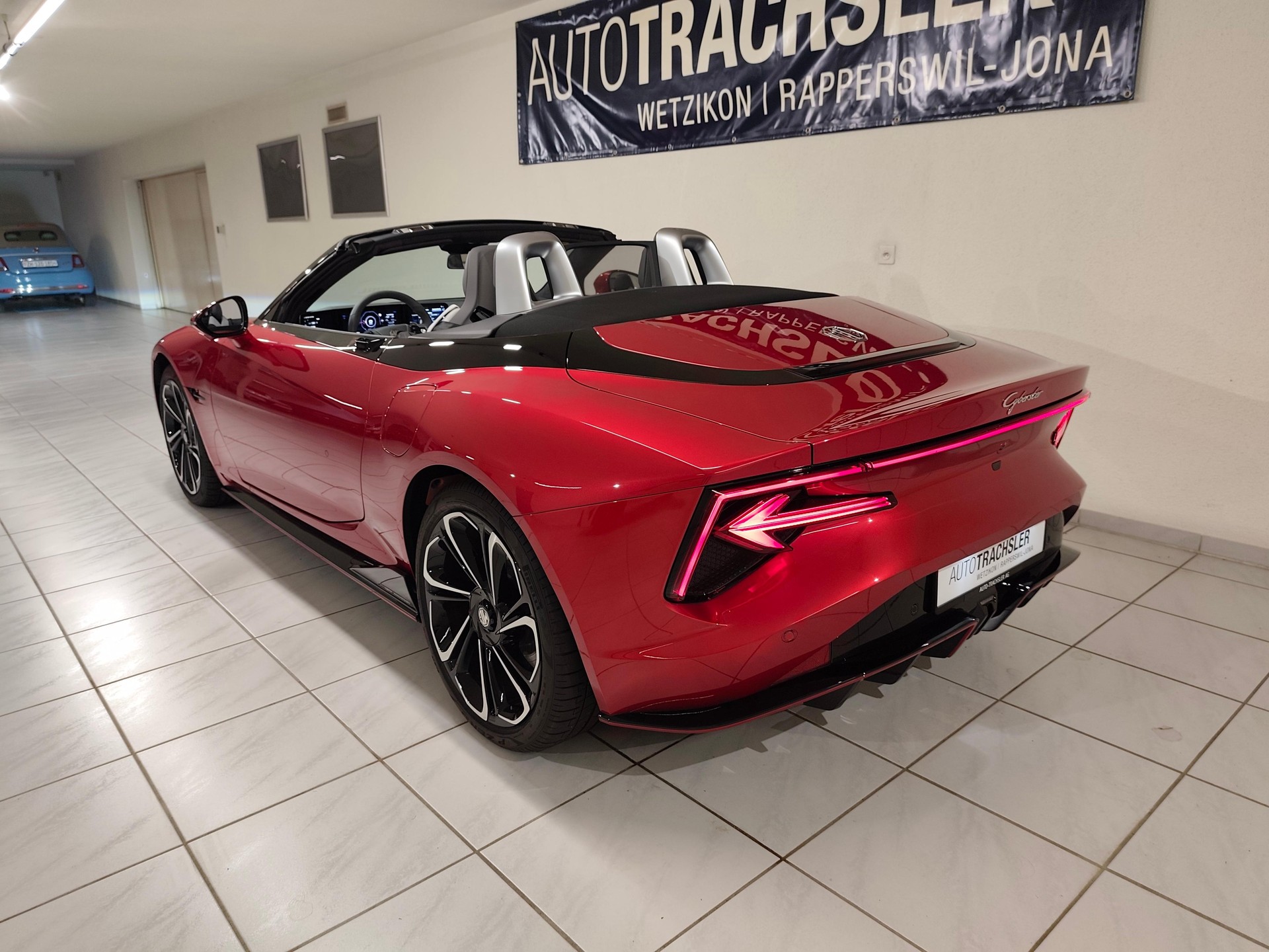 MG Cyberster 77kWh 4WD-image-8