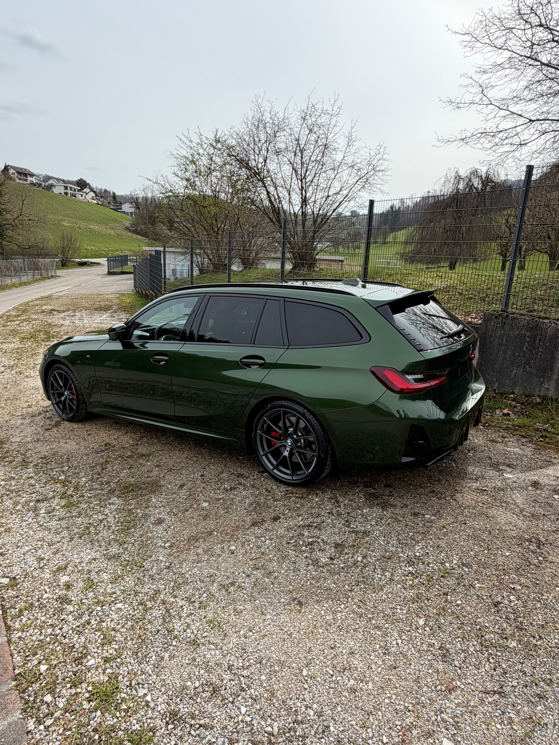 BMW M340i xDrive 48V Touring Steptronic M Sport Pro-image-2
