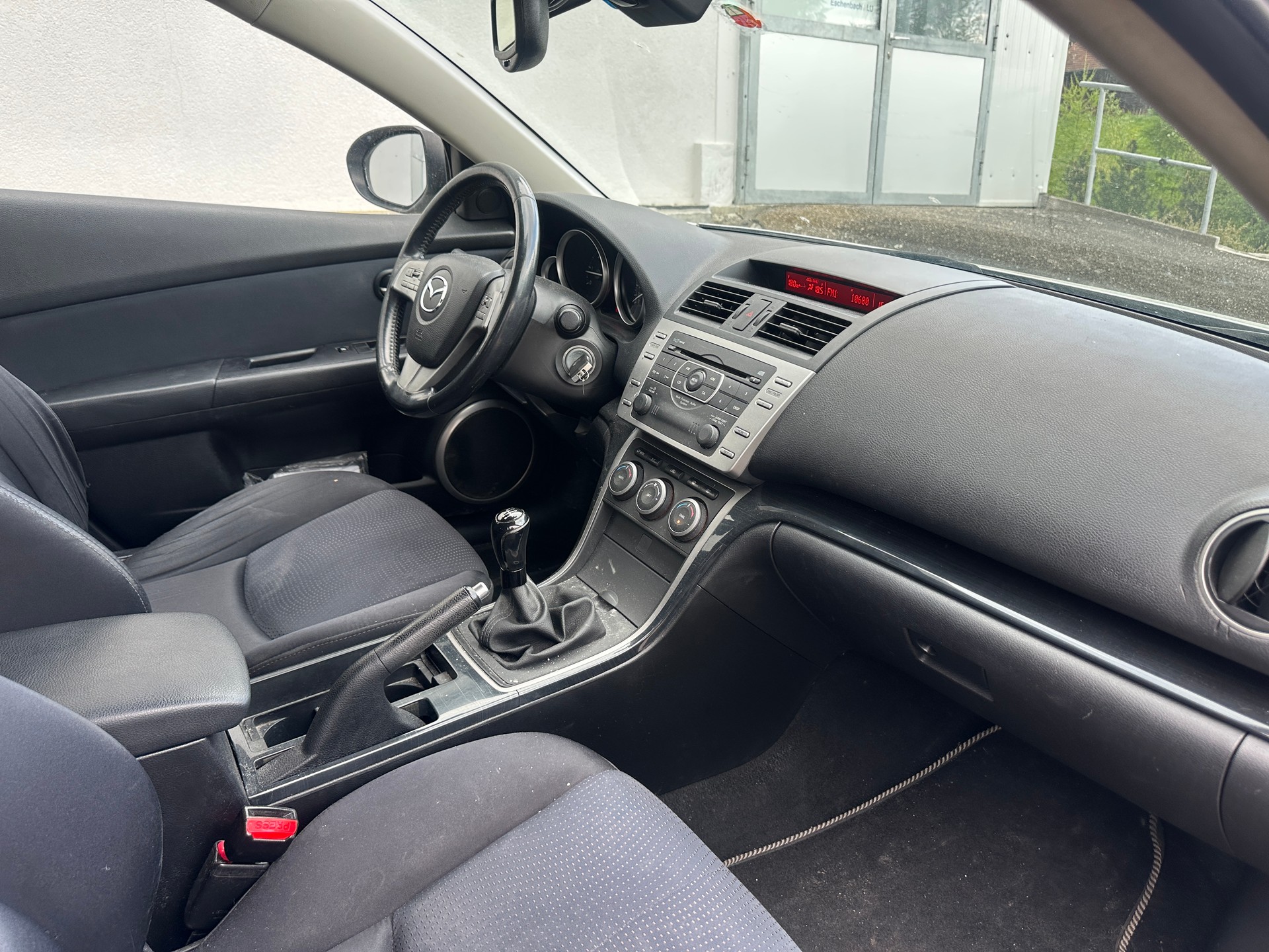 MAZDA 6 2.0 CD 16V Confort-image-3