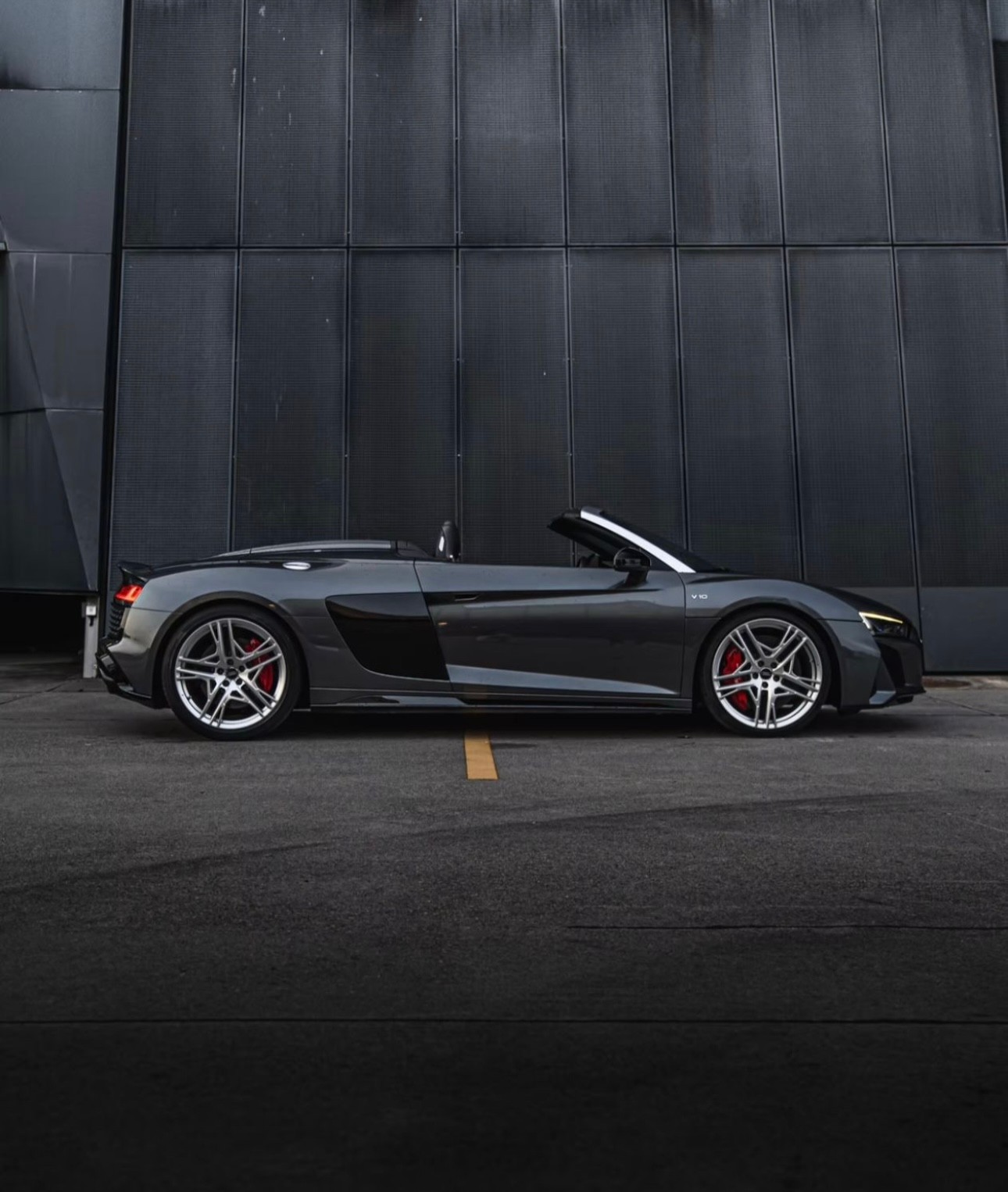 AUDI R8 Spyder performance S-Tronic-image-6