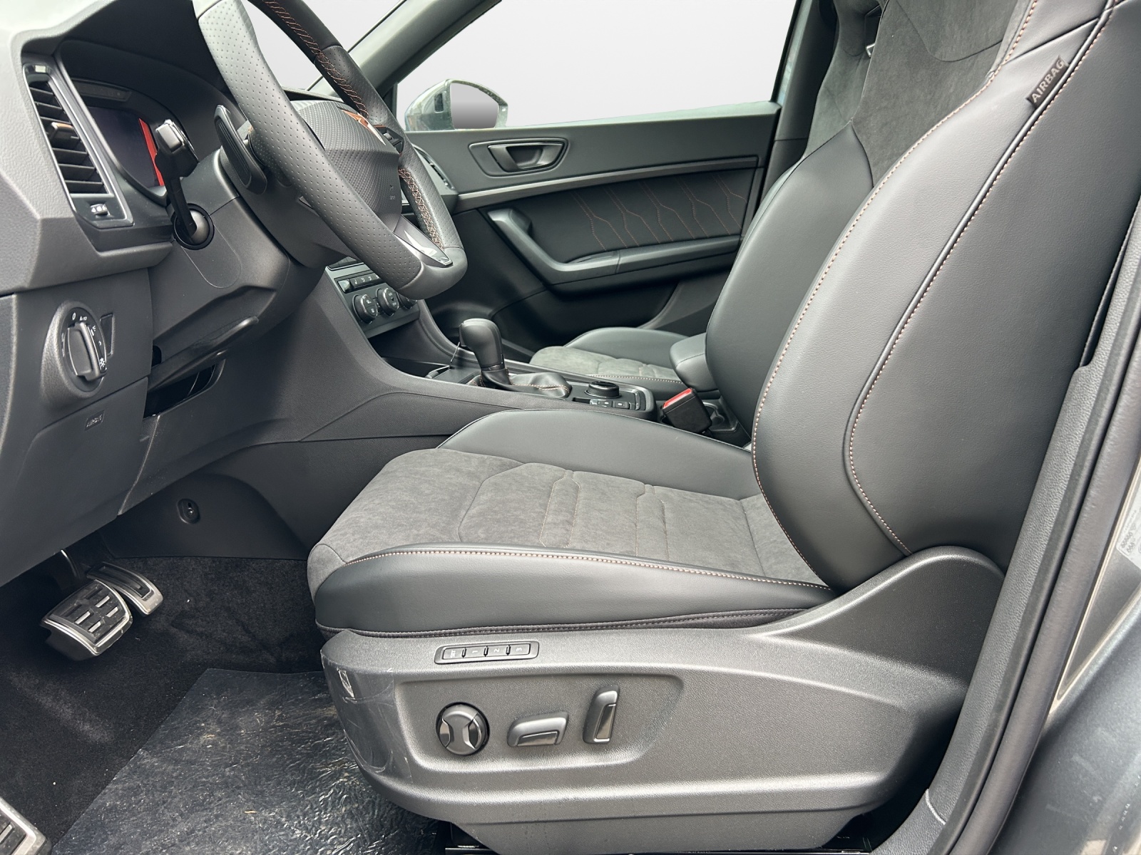 SEAT Ateca 1.5TSI Inicio DSG-image-4