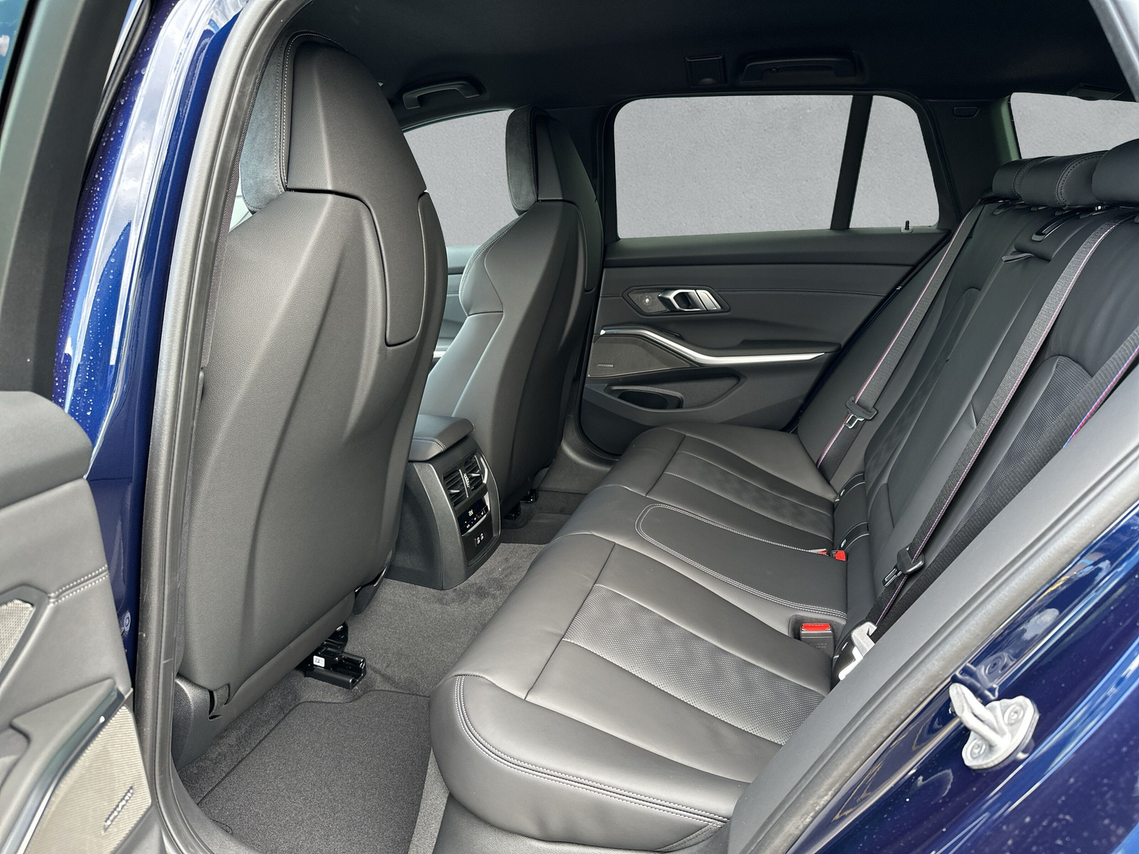 BMW M3 Touring xDrive Competition M**Action de leasing à 1.9%**-image-11