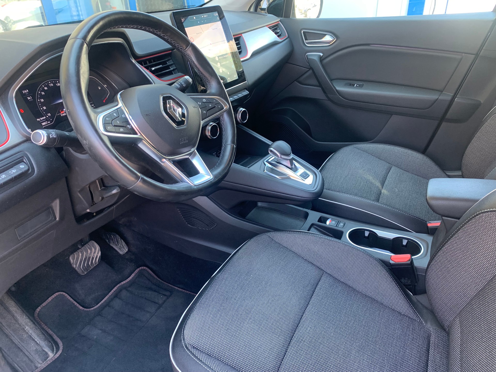 RENAULT Captur 1.3 TCe EDC Intens EDC-image-10