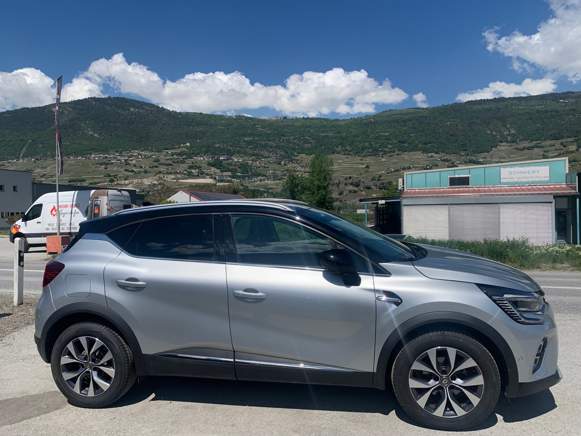 RENAULT Captur 1.3 TCe EDC Intens EDC-image-9