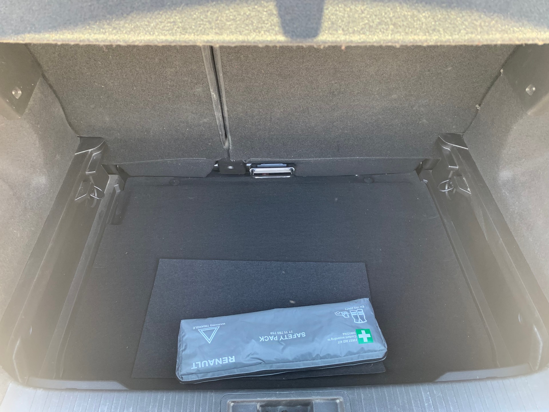 RENAULT Captur 1.3 TCe EDC Intens EDC-image-18