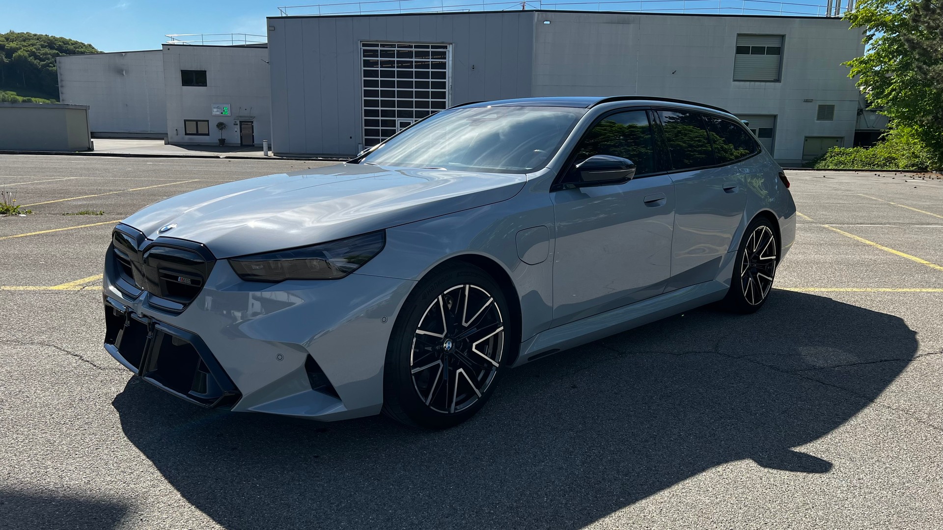 BMW M5 xDrive Touring M Driver's Package
