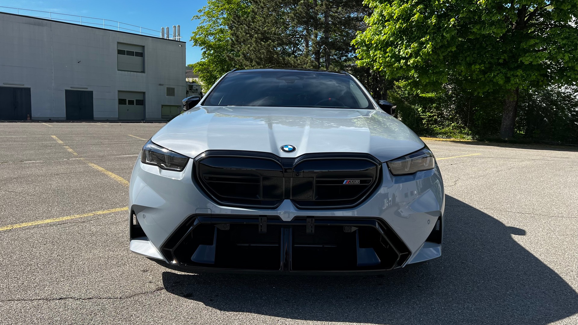 BMW M5 xDrive Touring M Driver's Package-image-2