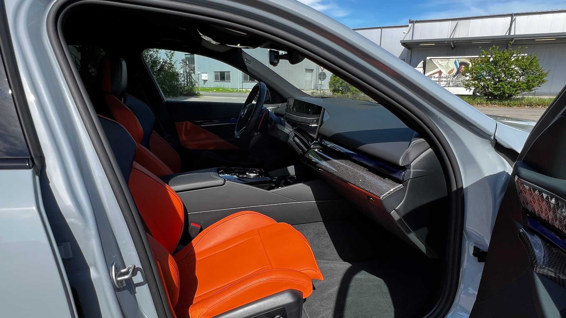 BMW M5 xDrive Touring M Driver's Package-image-15
