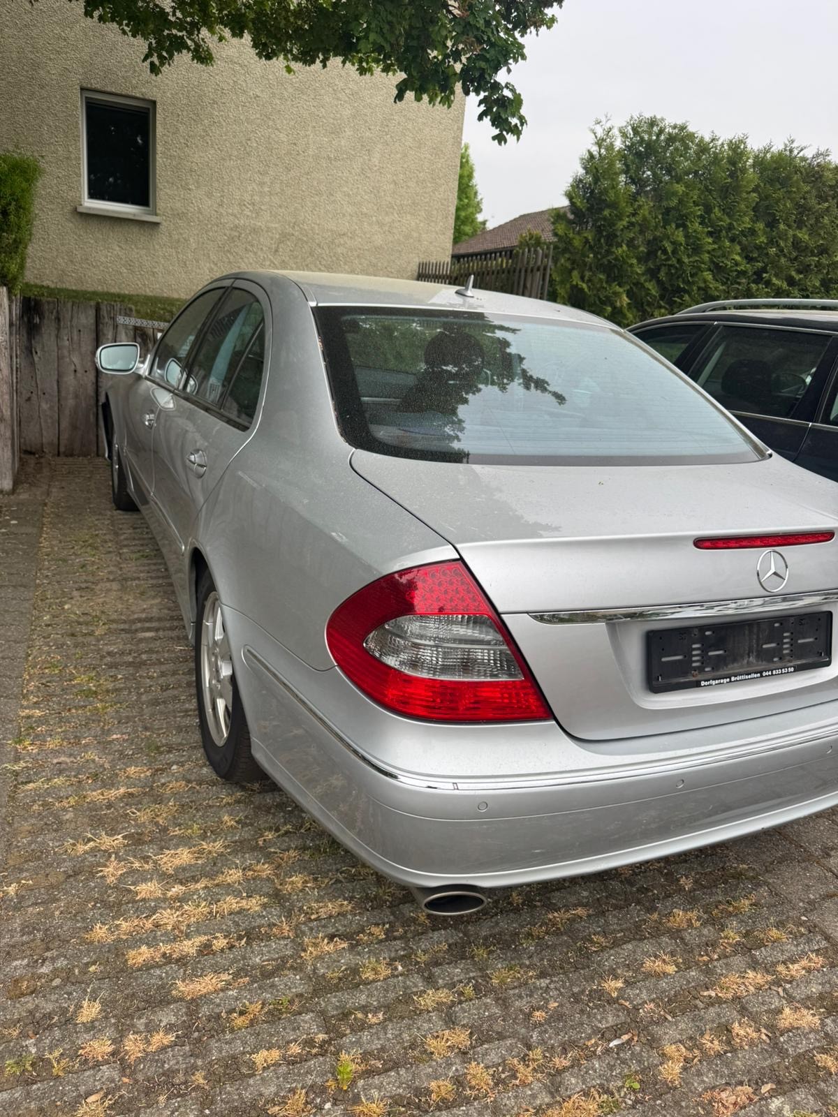 MERCEDES-BENZ E 280-image-8