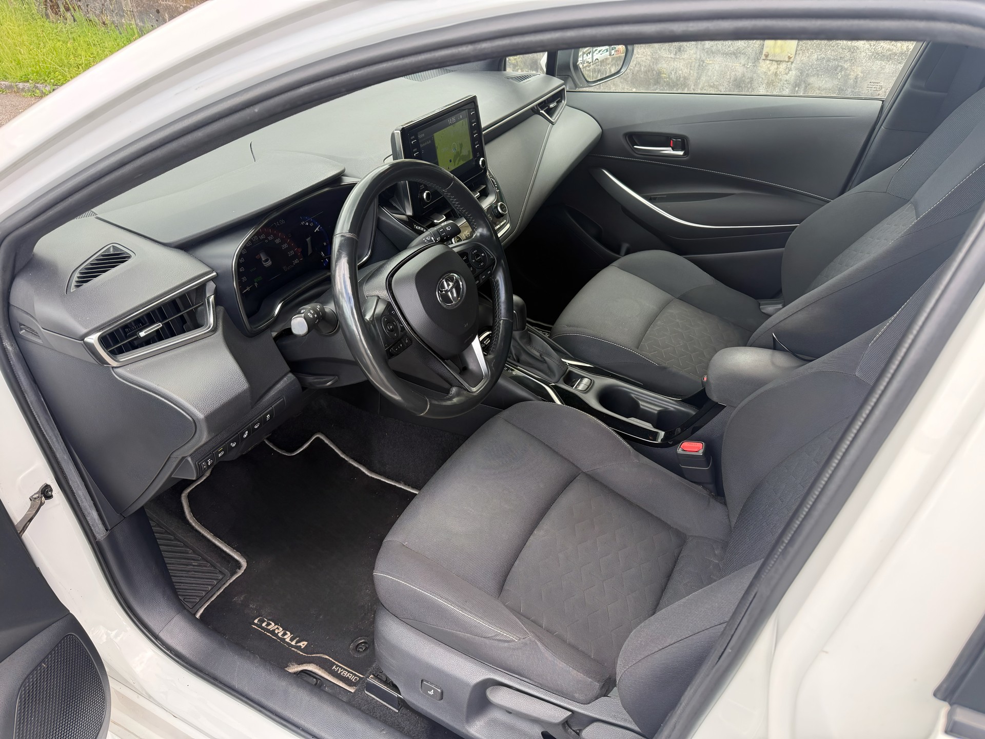TOYOTA Corolla Touring Sports 1.8 HSD Comfort e-CVT-image-11