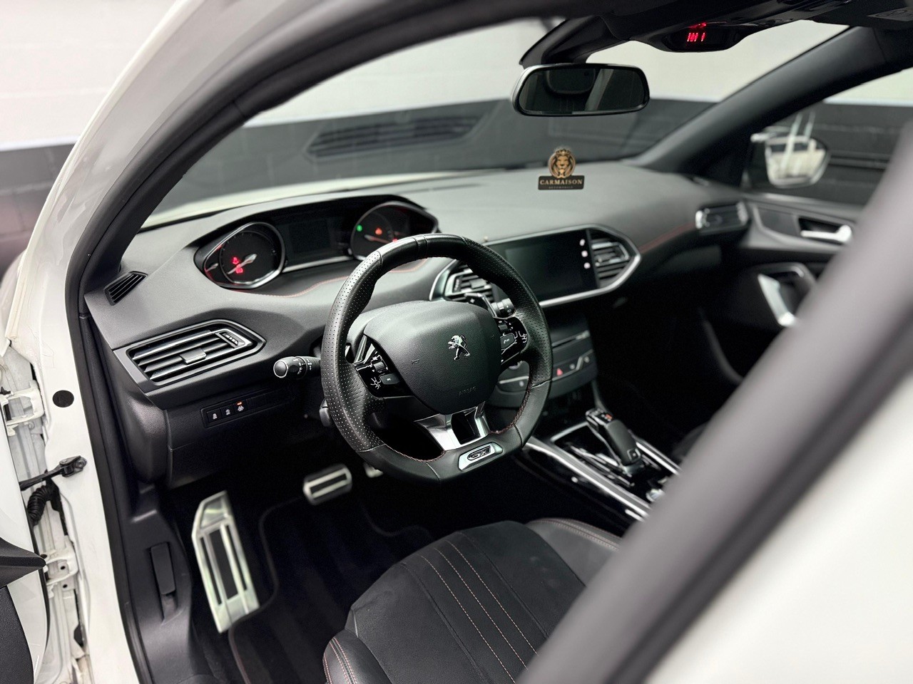 PEUGEOT 308 2.0 BlueHDI GT EAT8 | Facelift | GT | CH-Fahrzeug-image-11