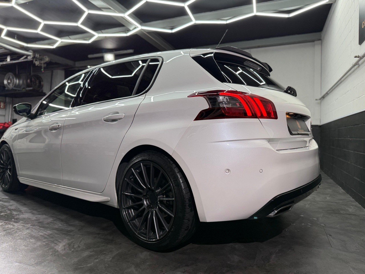 PEUGEOT 308 2.0 BlueHDI GT EAT8 | Facelift | GT | CH-Fahrzeug-image-3