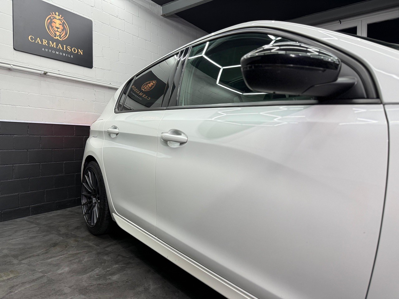 PEUGEOT 308 2.0 BlueHDI GT EAT8 | Facelift | GT | CH-Fahrzeug-image-4