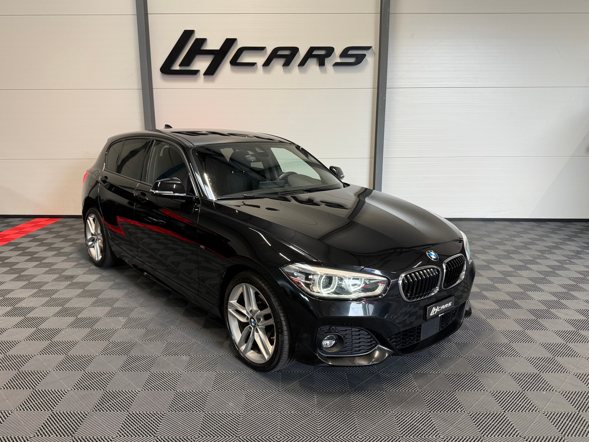 BMW 120d xDrive SAG-image-5