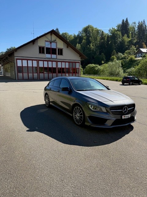 MERCEDES-BENZ CLA Shooting Brake 200 d AMG Line 4Matic 7G-DCT