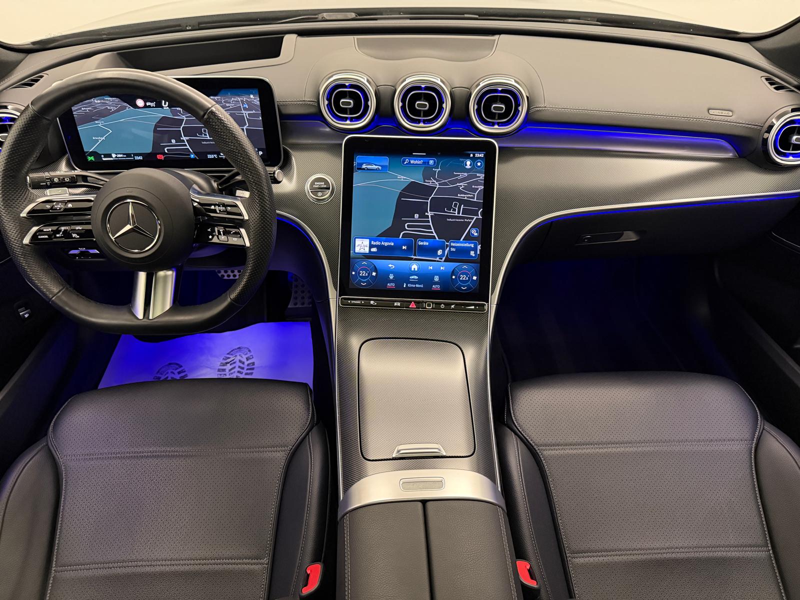 MERCEDES-BENZ C 220 d T 4Matic AMG Line-image-14
