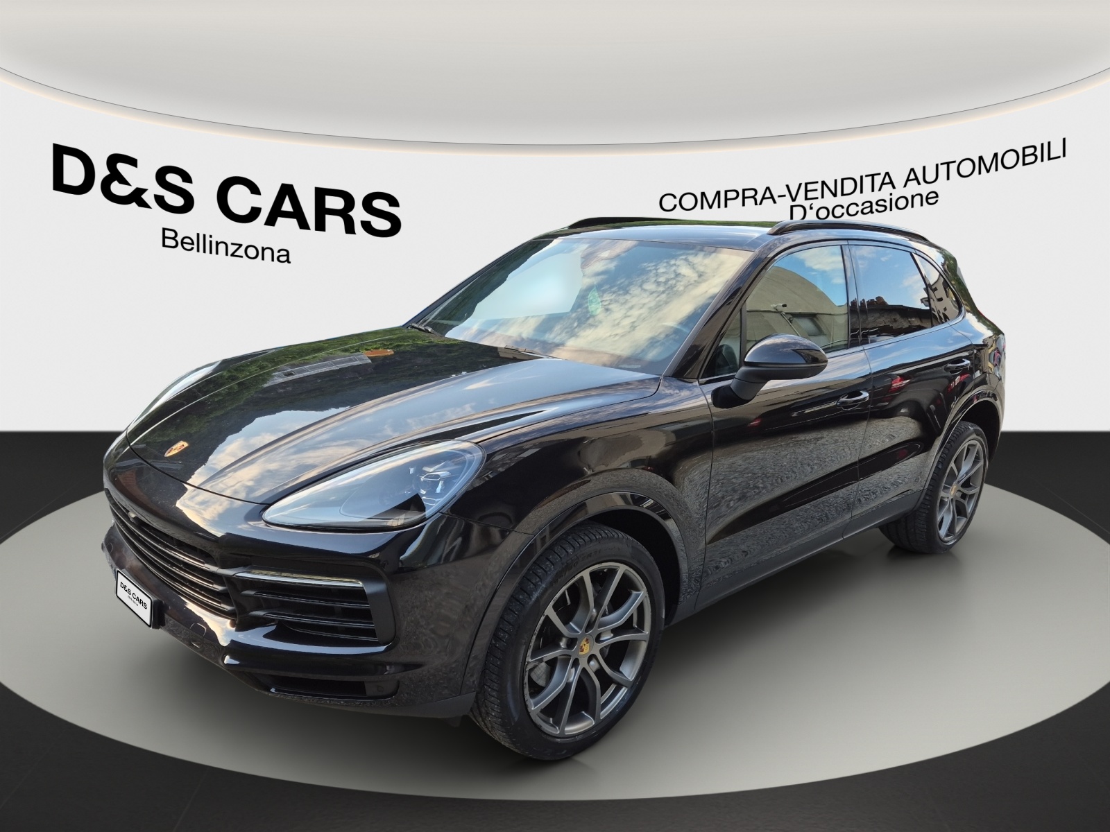 PORSCHE Cayenne-image-0