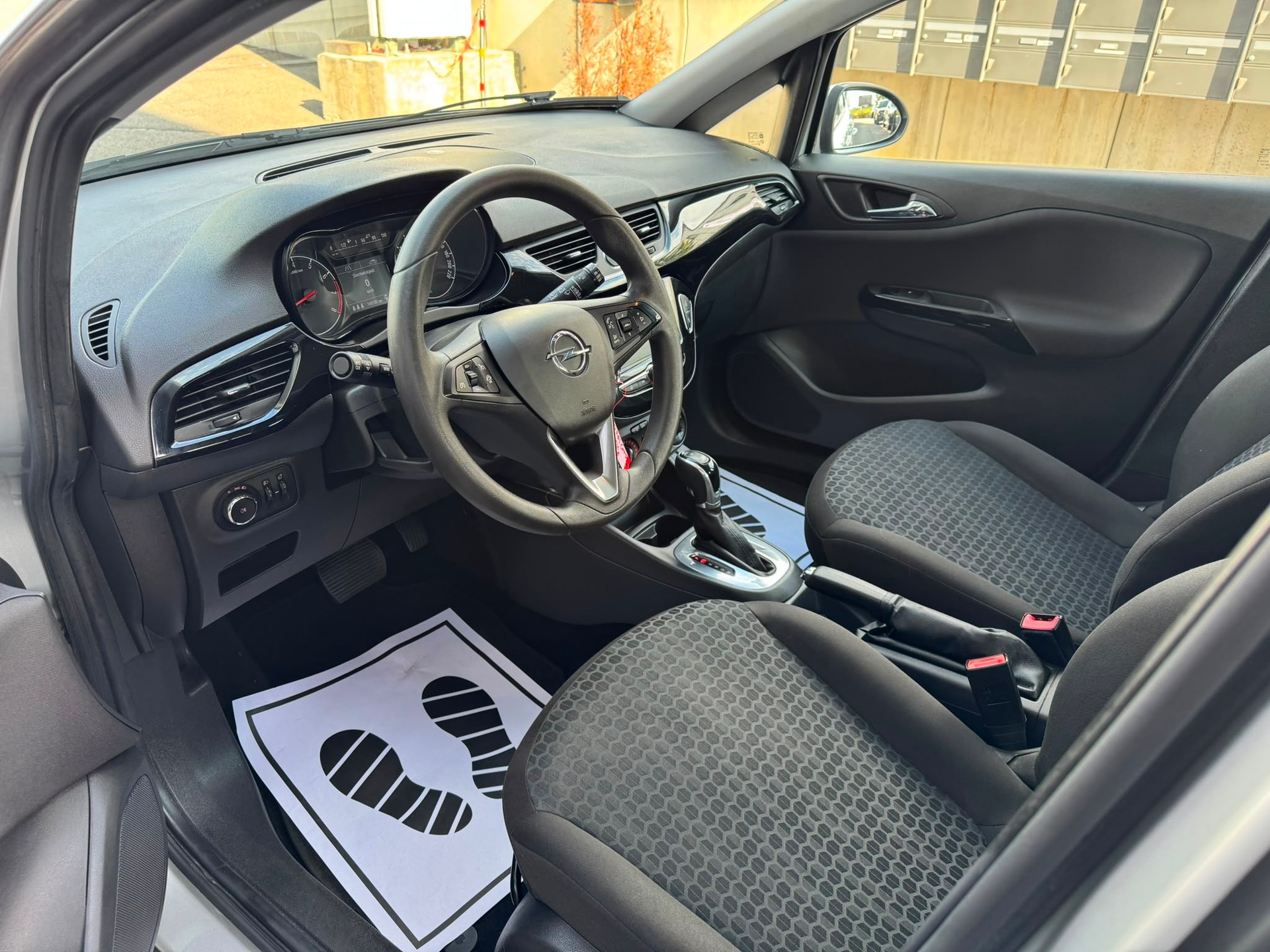 OPEL Corsa 1.4 TP Cosmo Automatic 1. Hand-image-7