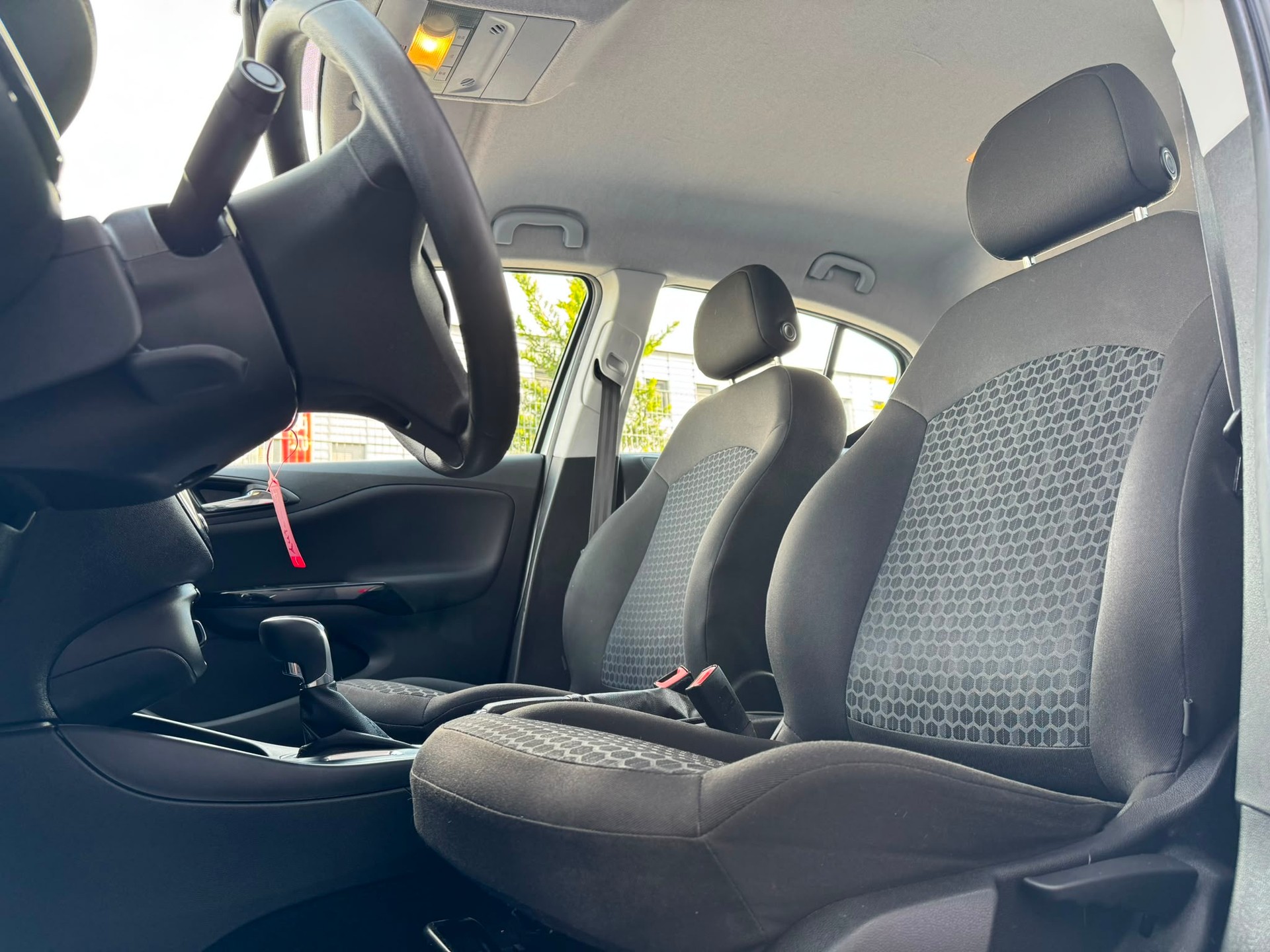 OPEL Corsa 1.4 TP Cosmo Automatic 1. Hand-image-9