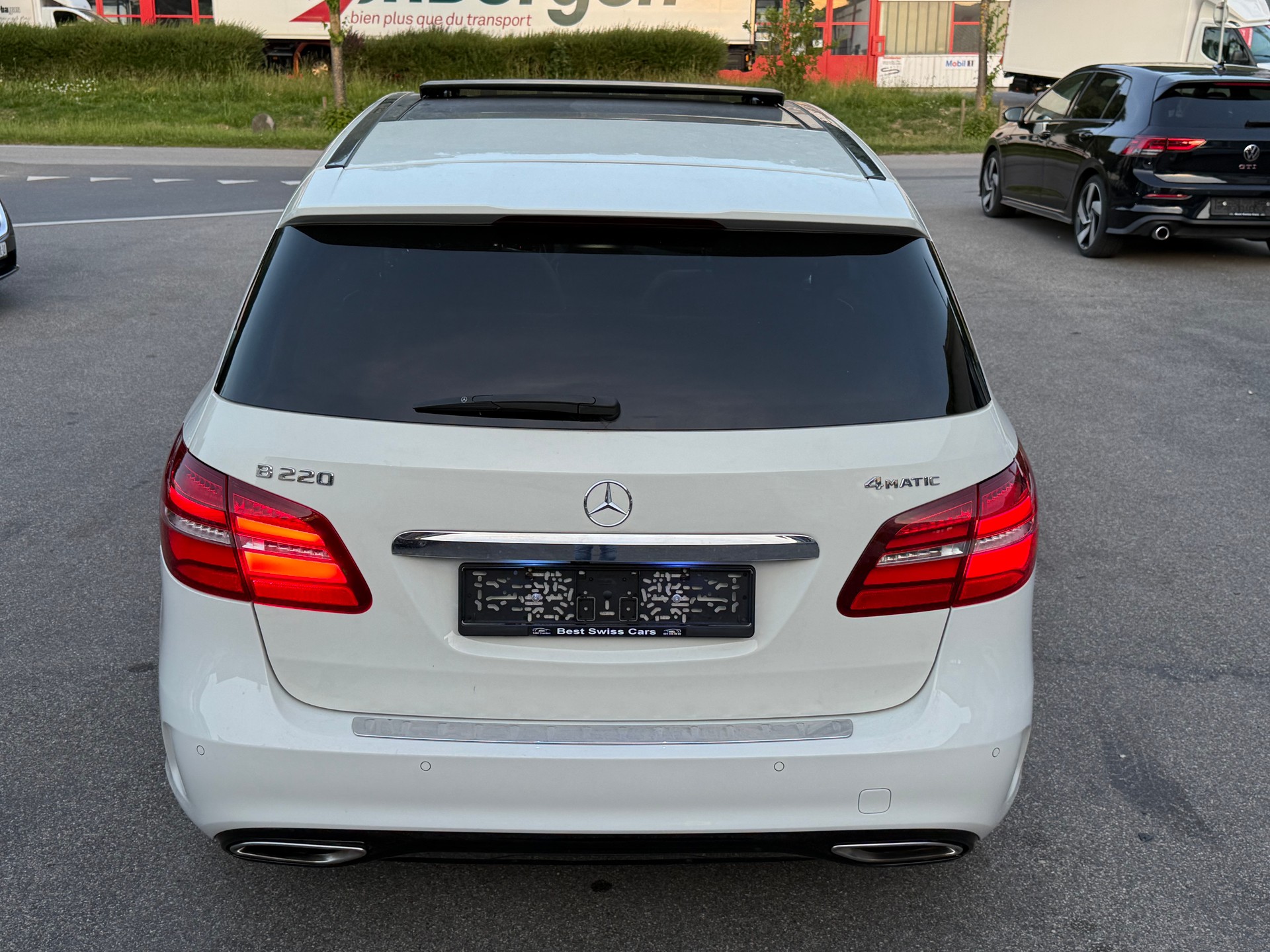MERCEDES-BENZ B 220 AMG Line 4Matic 7G-DCT-image-3
