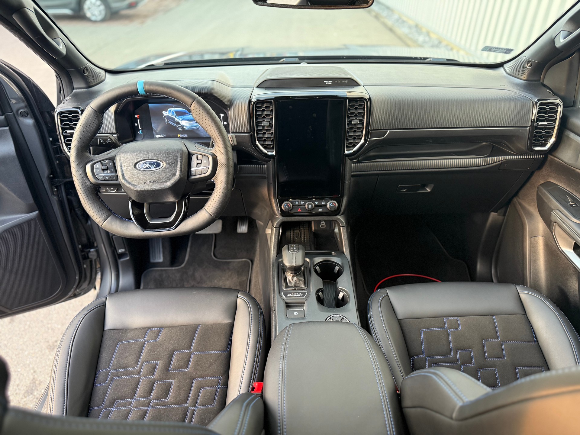 FORD Ranger MS/RT Wildtrak 3.0 Eco Blue e-4WD Automat-image-10