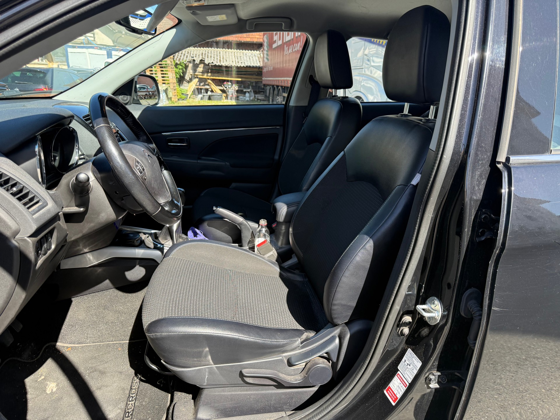 CITROEN C4 Aircross 1.6 HDi Attraction 4WD-image-5
