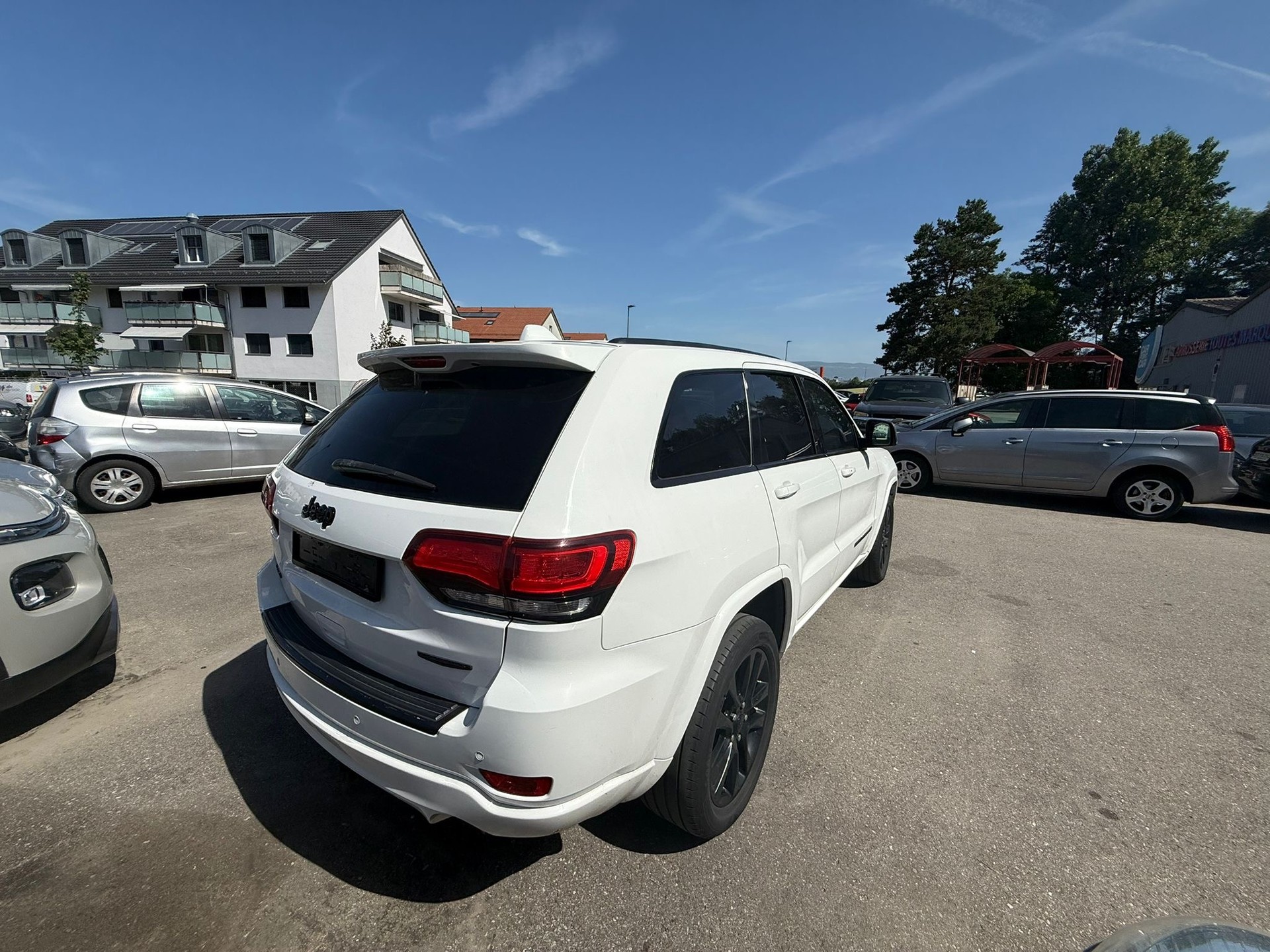 JEEP Grand Cherokee 3.0 CRD Summit Automatic-image-3