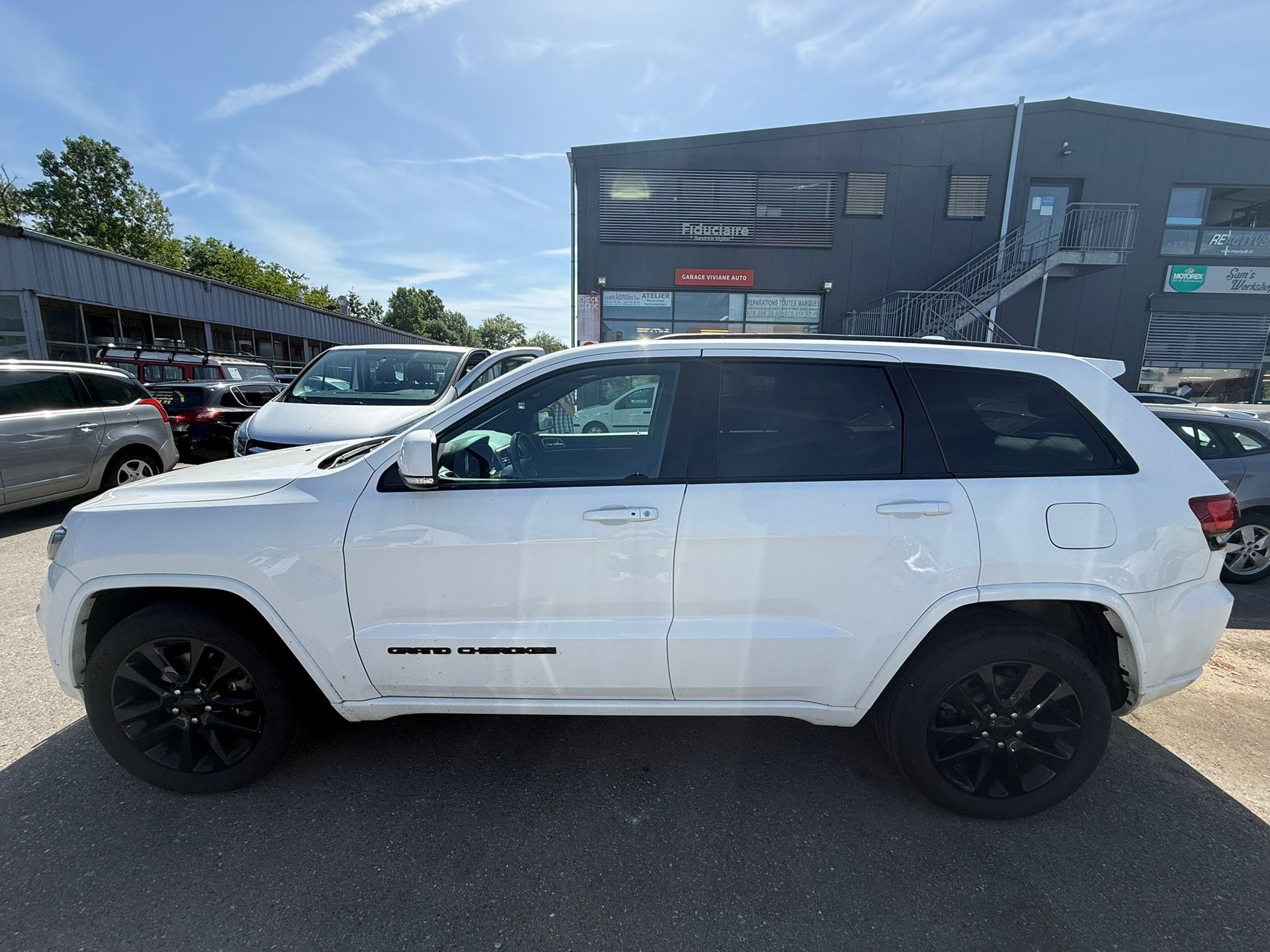 JEEP Grand Cherokee 3.0 CRD Summit Automatic-image-7