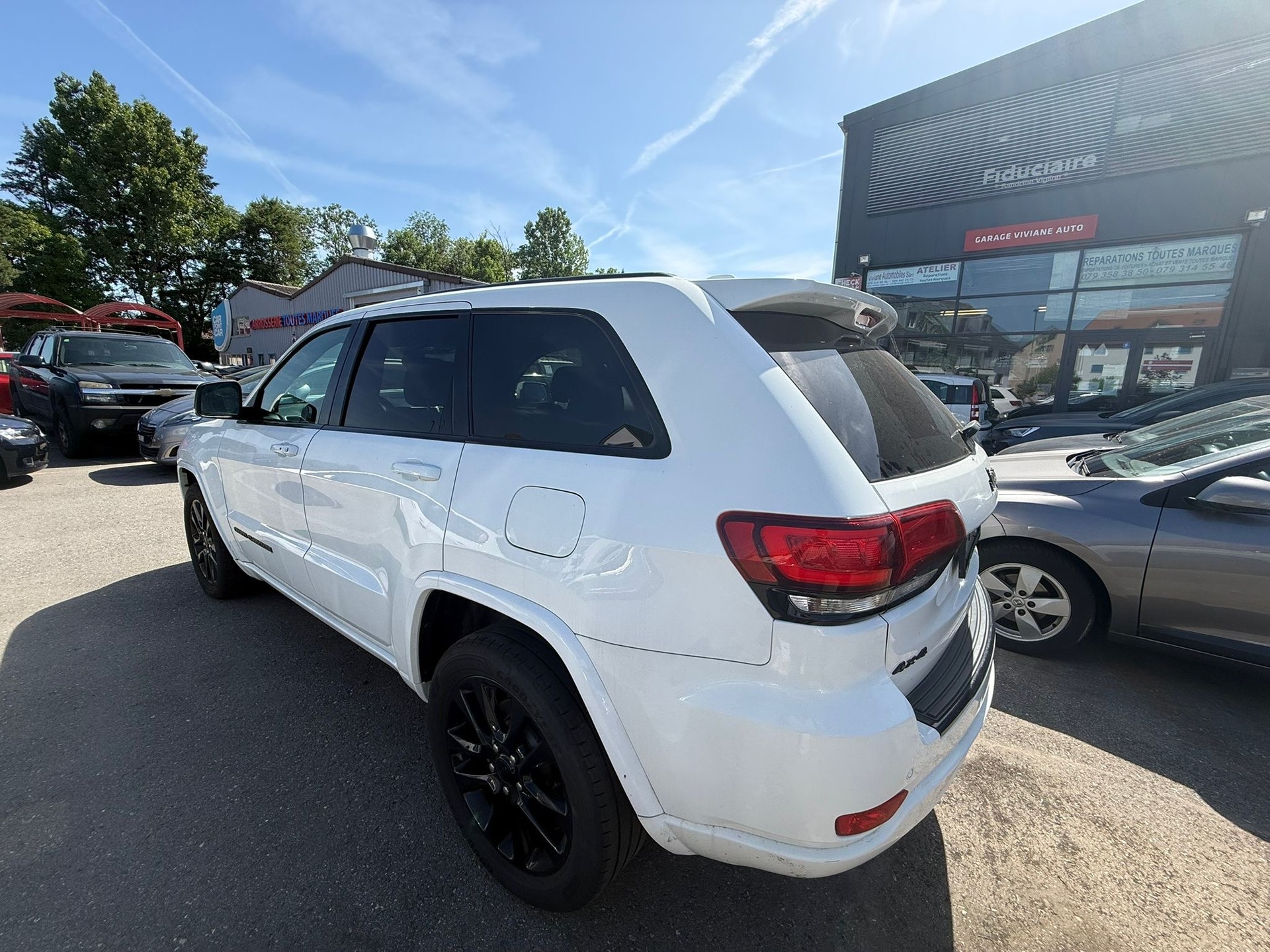 JEEP Grand Cherokee 3.0 CRD Summit Automatic-image-8