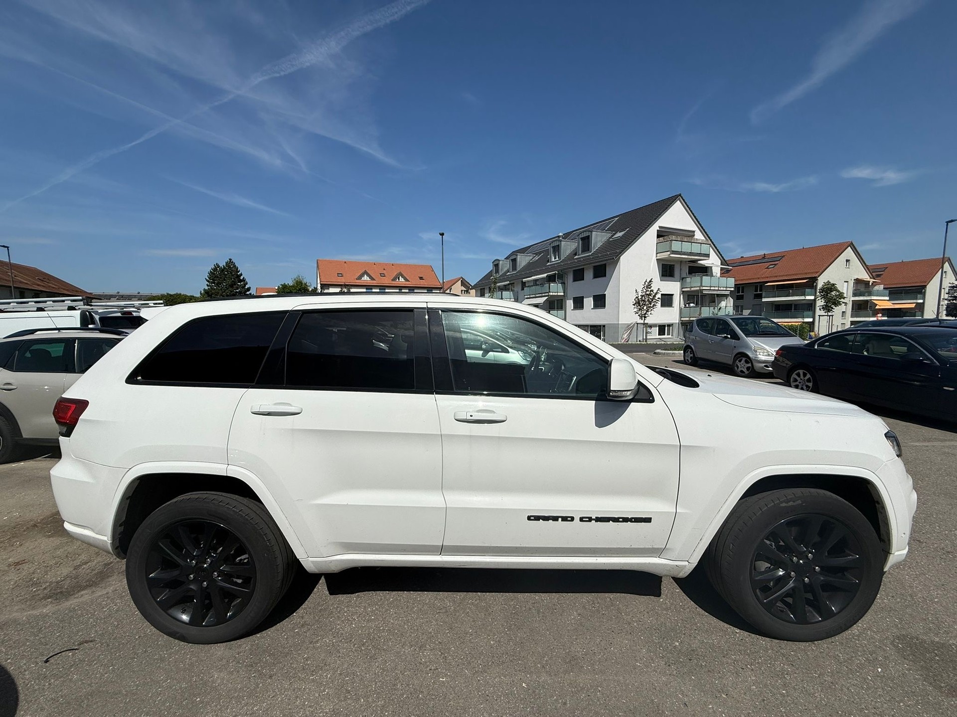 JEEP Grand Cherokee 3.0 CRD Summit Automatic-image-2
