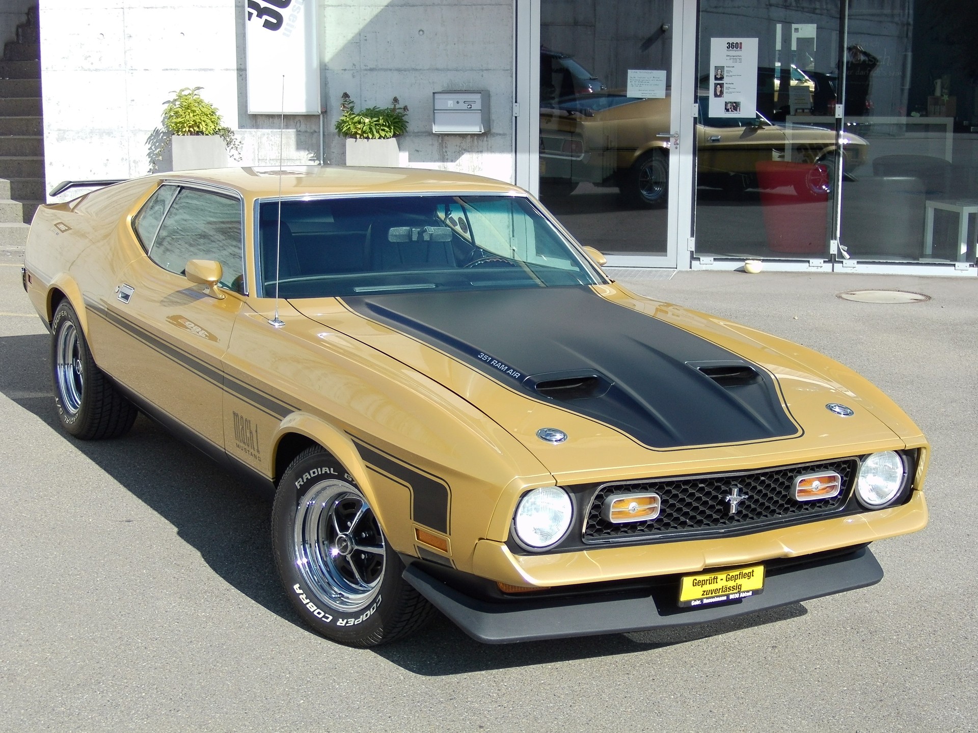 FORD Ford Mustang Mach1 351er 5.7 Liter V8. Motor (266 HP. Q-Motor Code) mit 4 Lochvergaser. C6 Automatic-image-0