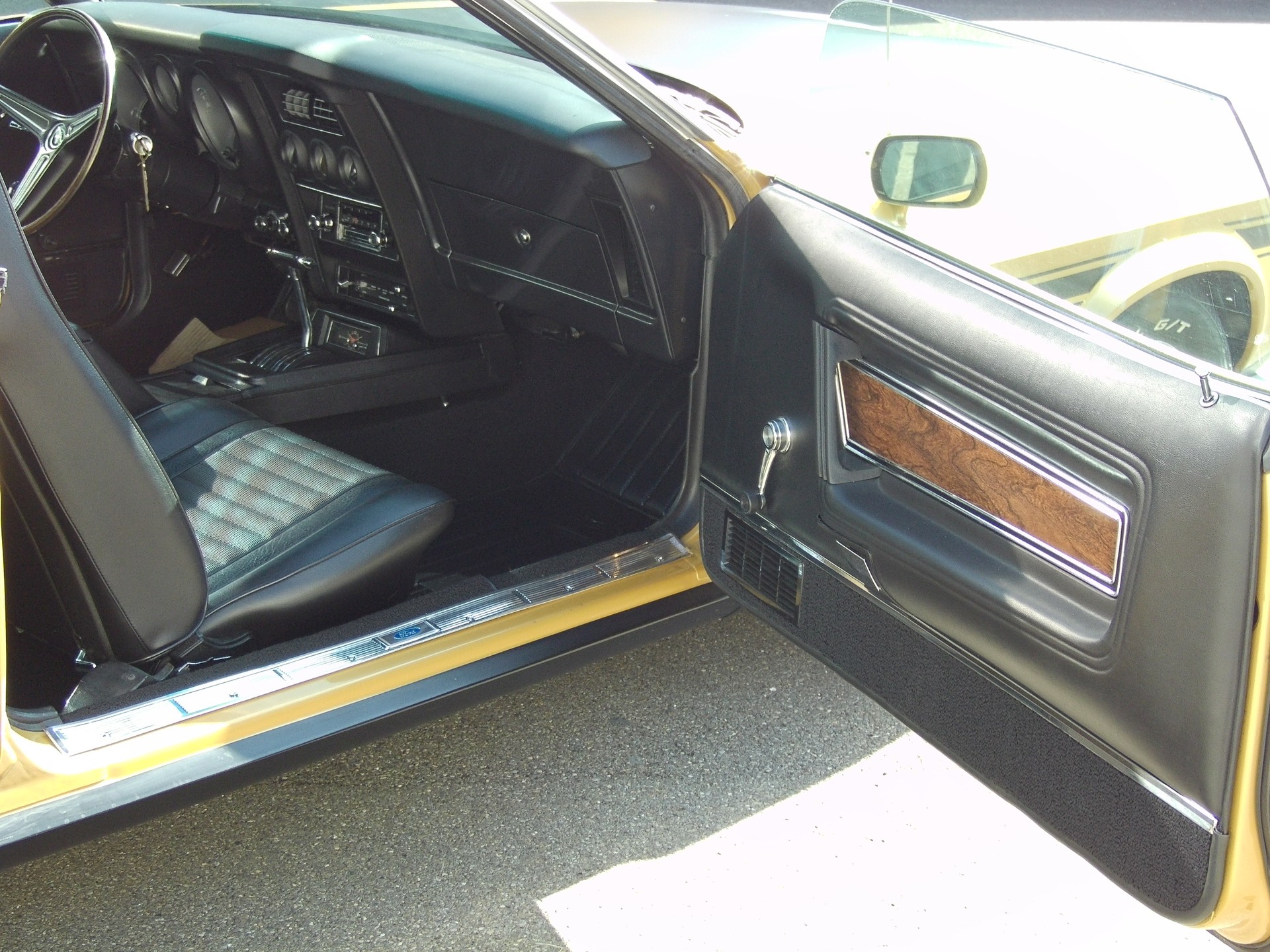 FORD Ford Mustang Mach1 351er 5.7 Liter V8. Motor (266 HP. Q-Motor Code) mit 4 Lochvergaser. C6 Automatic-image-12