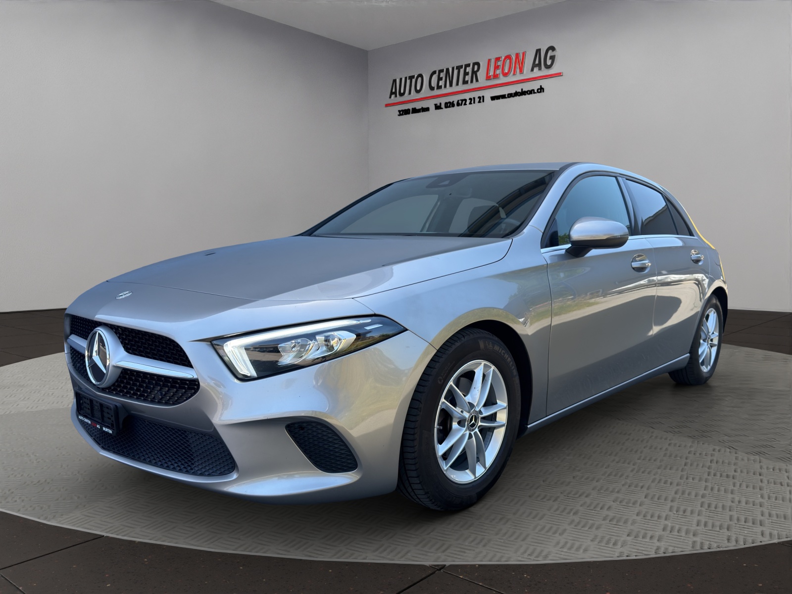 MERCEDES-BENZ A 180 d-image-1